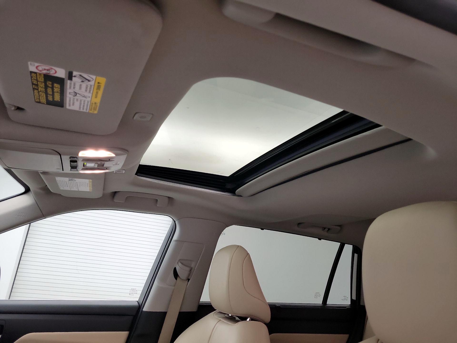 Thumbnail: 2023 Toyota Highlander - 19