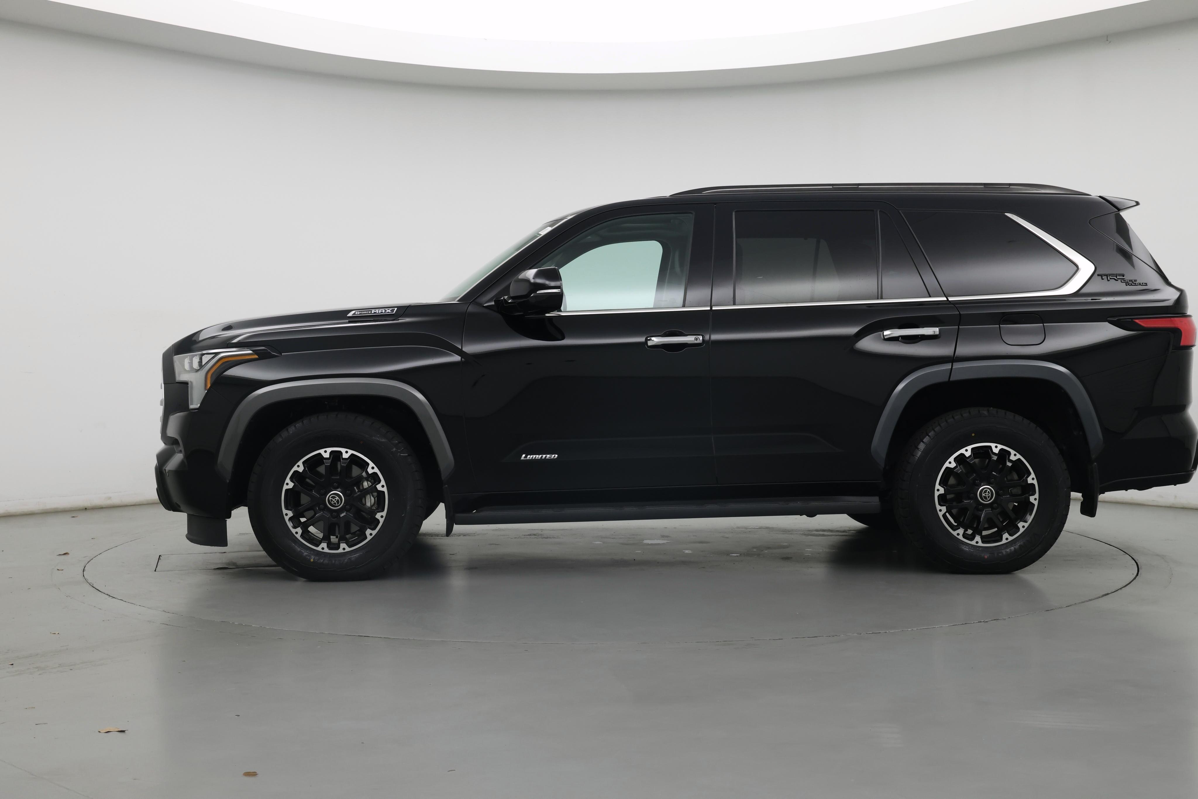 Thumbnail: 2023 Toyota Sequoia - 3