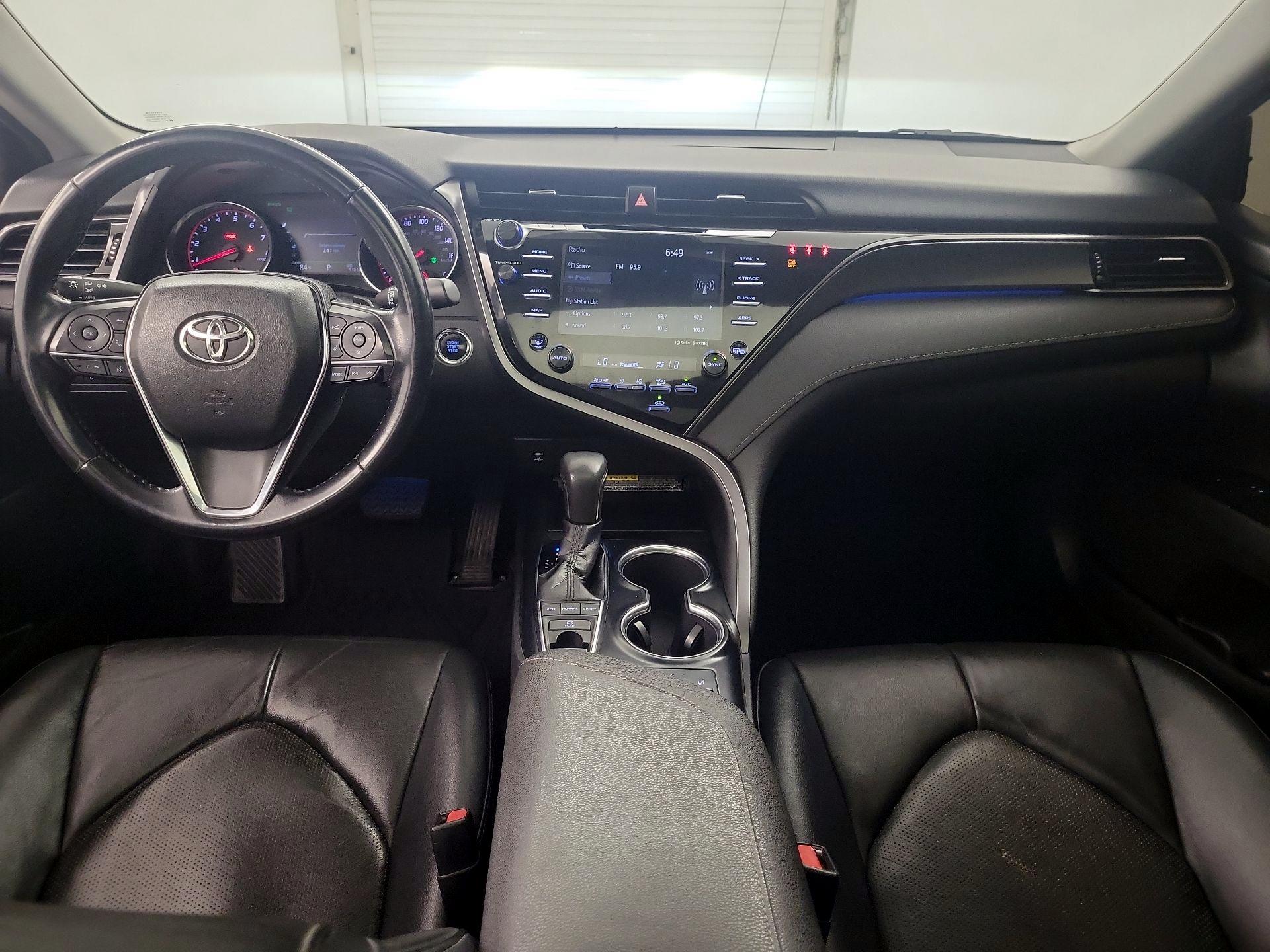 Thumbnail: 2019 Toyota Camry - 9