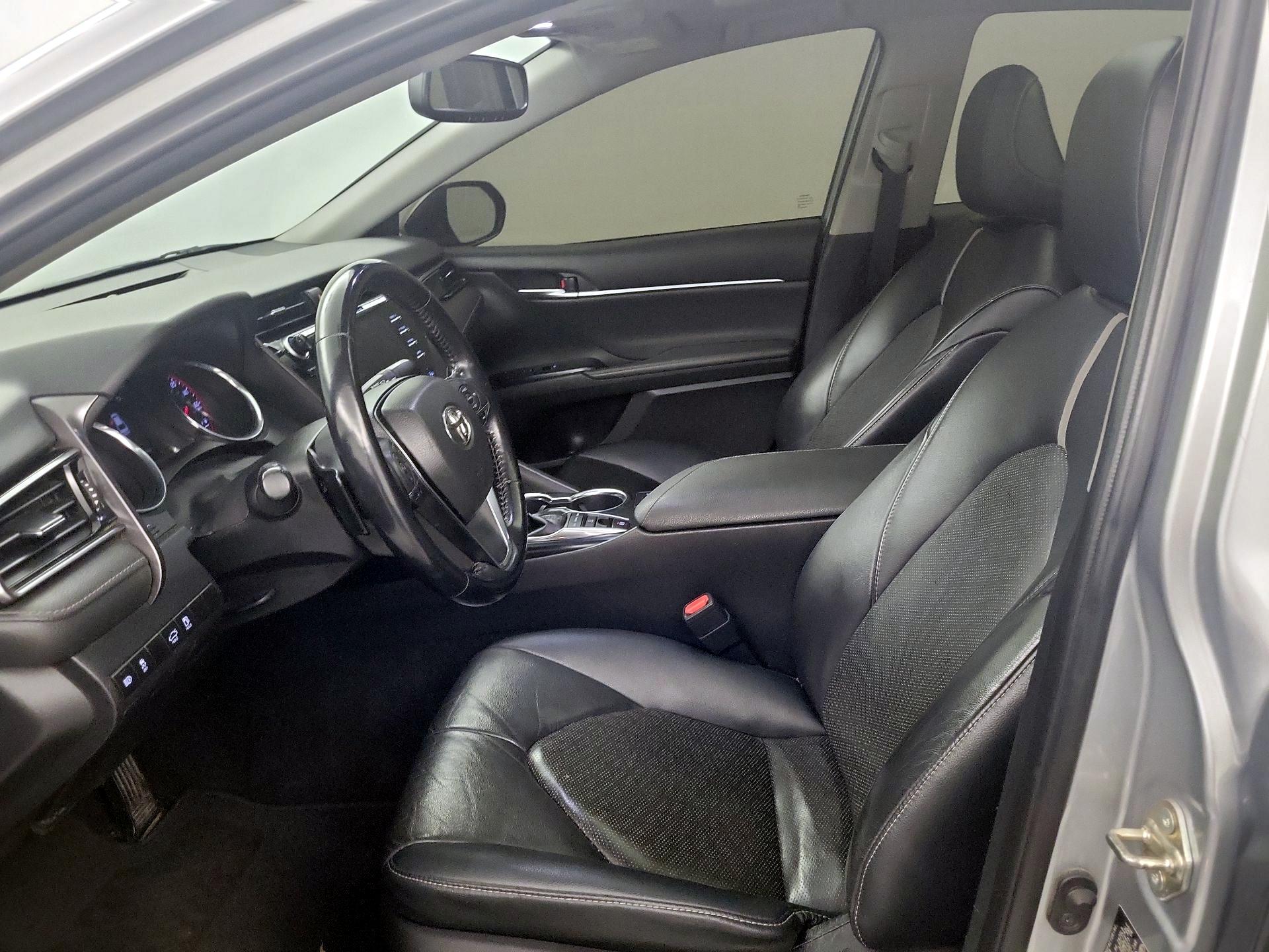 Thumbnail: 2019 Toyota Camry - 11