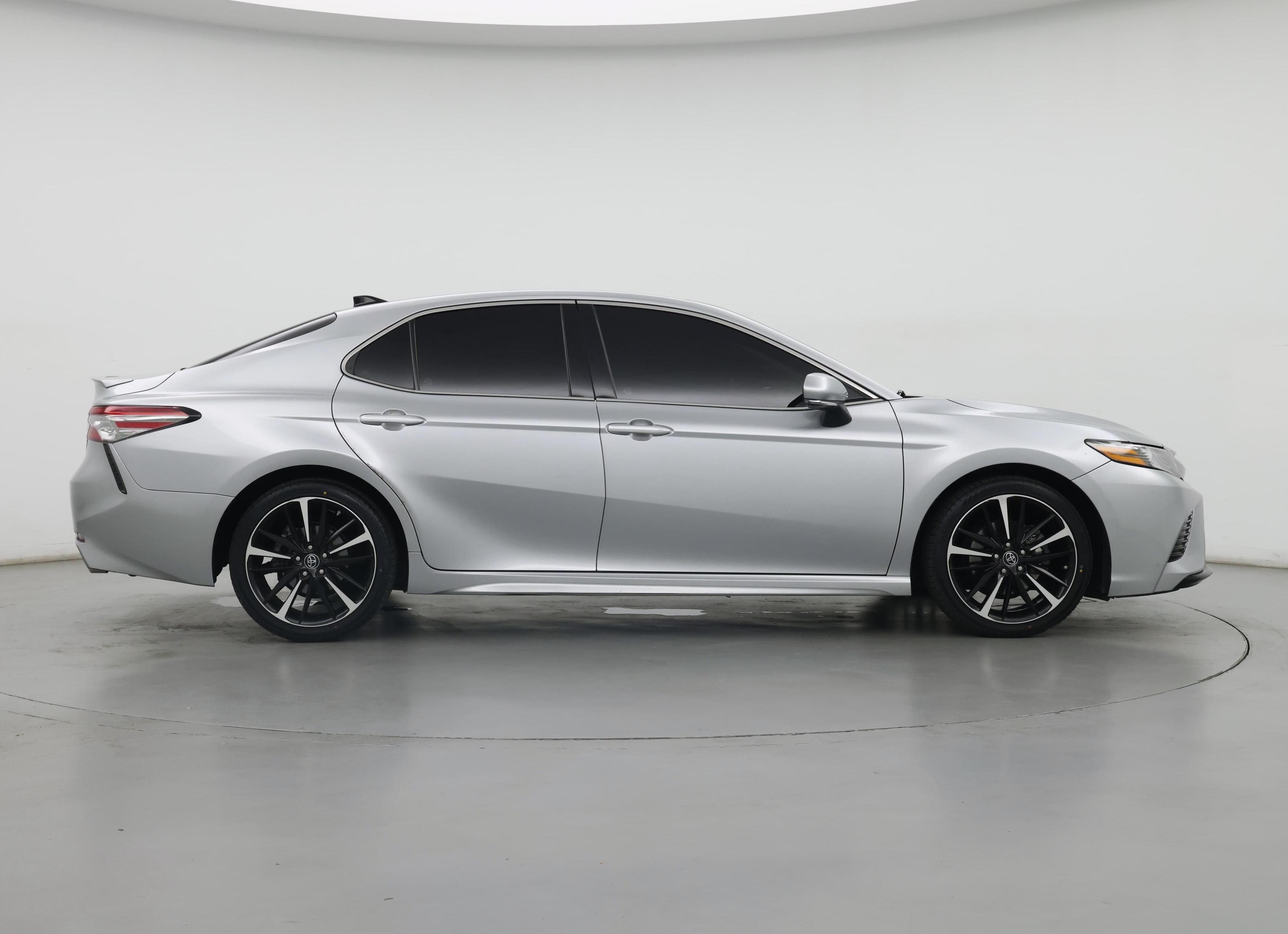 Thumbnail: 2019 Toyota Camry - 7