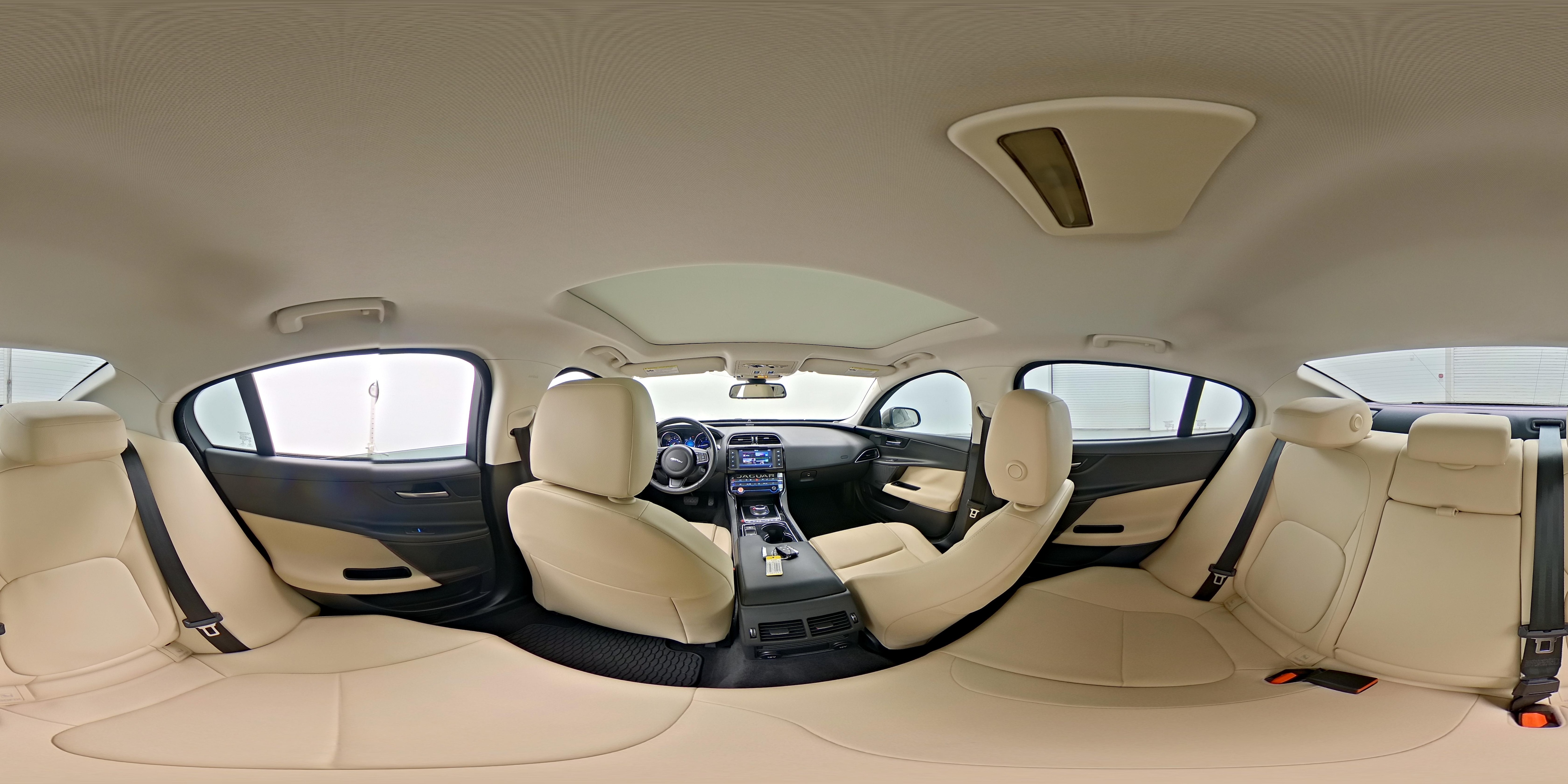 2017 Jaguar XE Premium - Photo 27