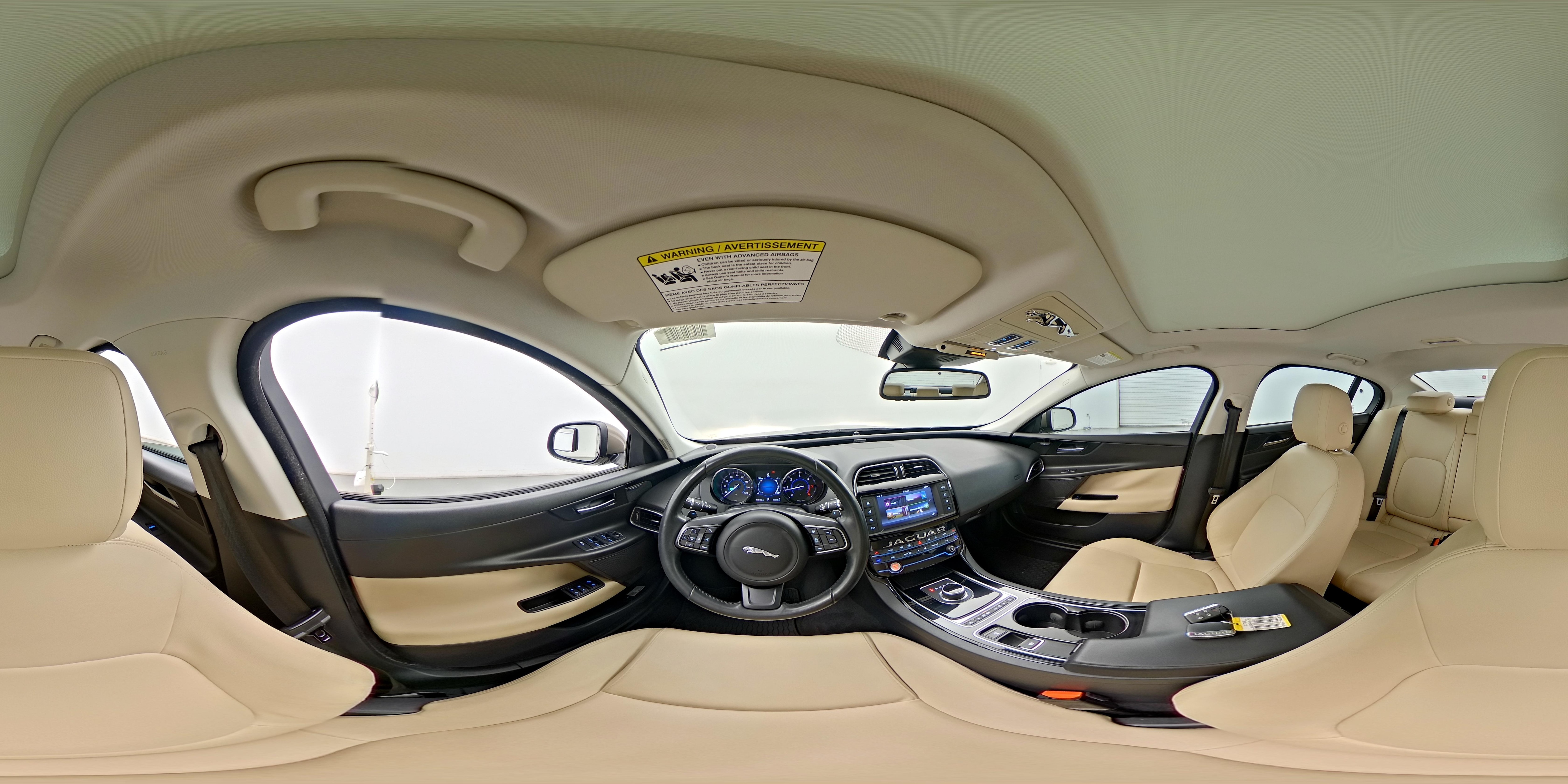 2017 Jaguar XE Premium - Photo 28