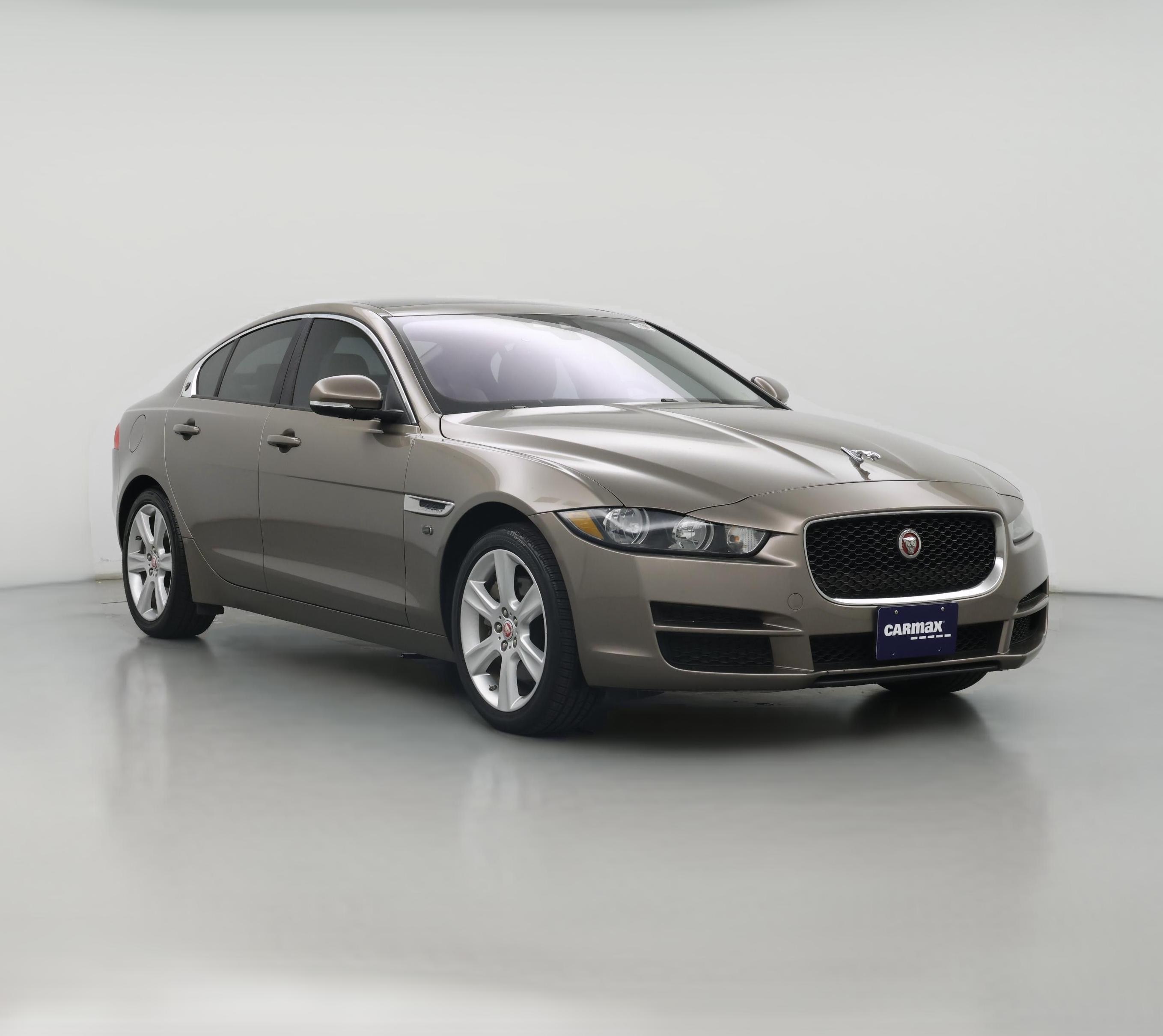 Thumbnail: 2017 Jaguar XE - 1