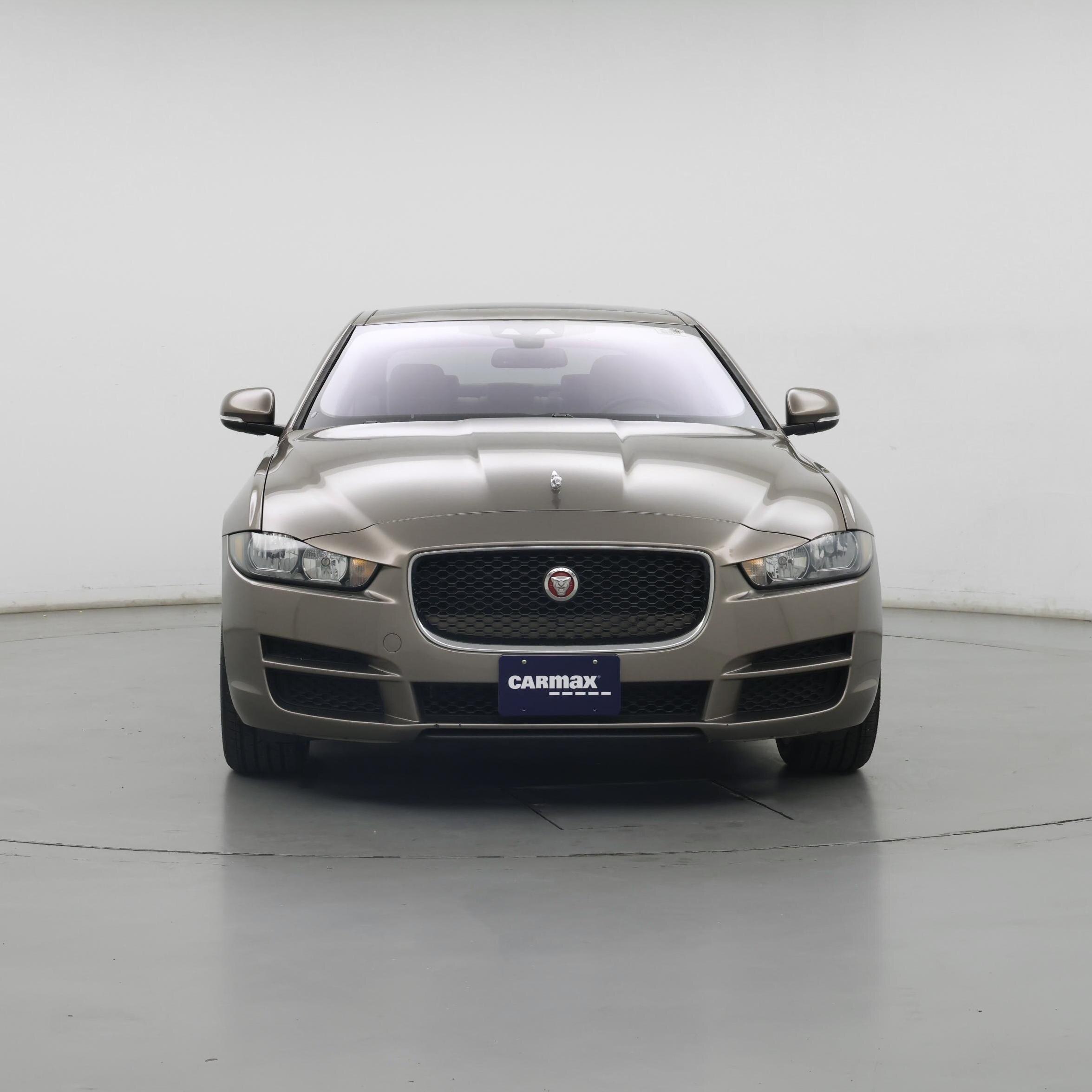 Thumbnail: 2017 Jaguar XE - 5