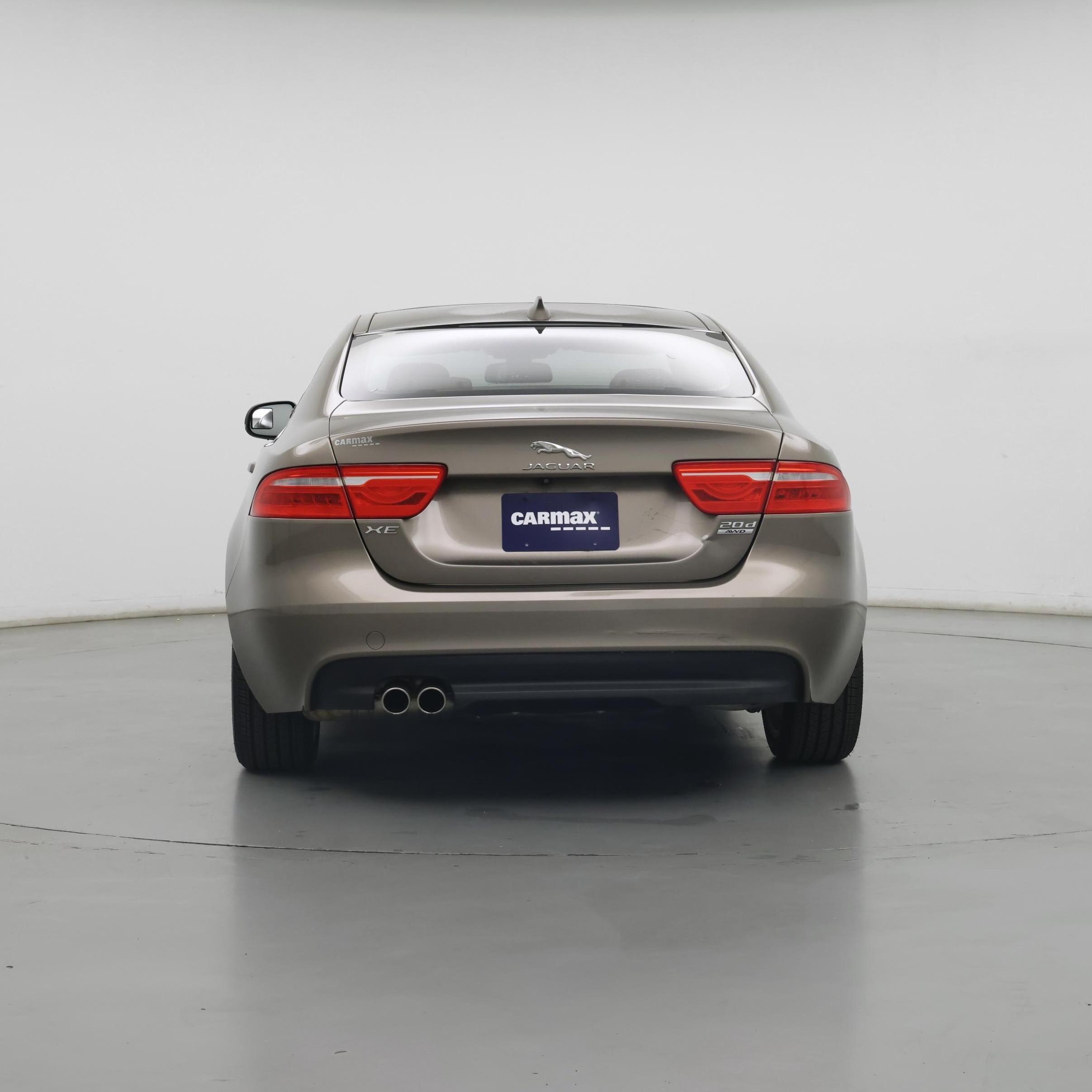 Thumbnail: 2017 Jaguar XE - 6