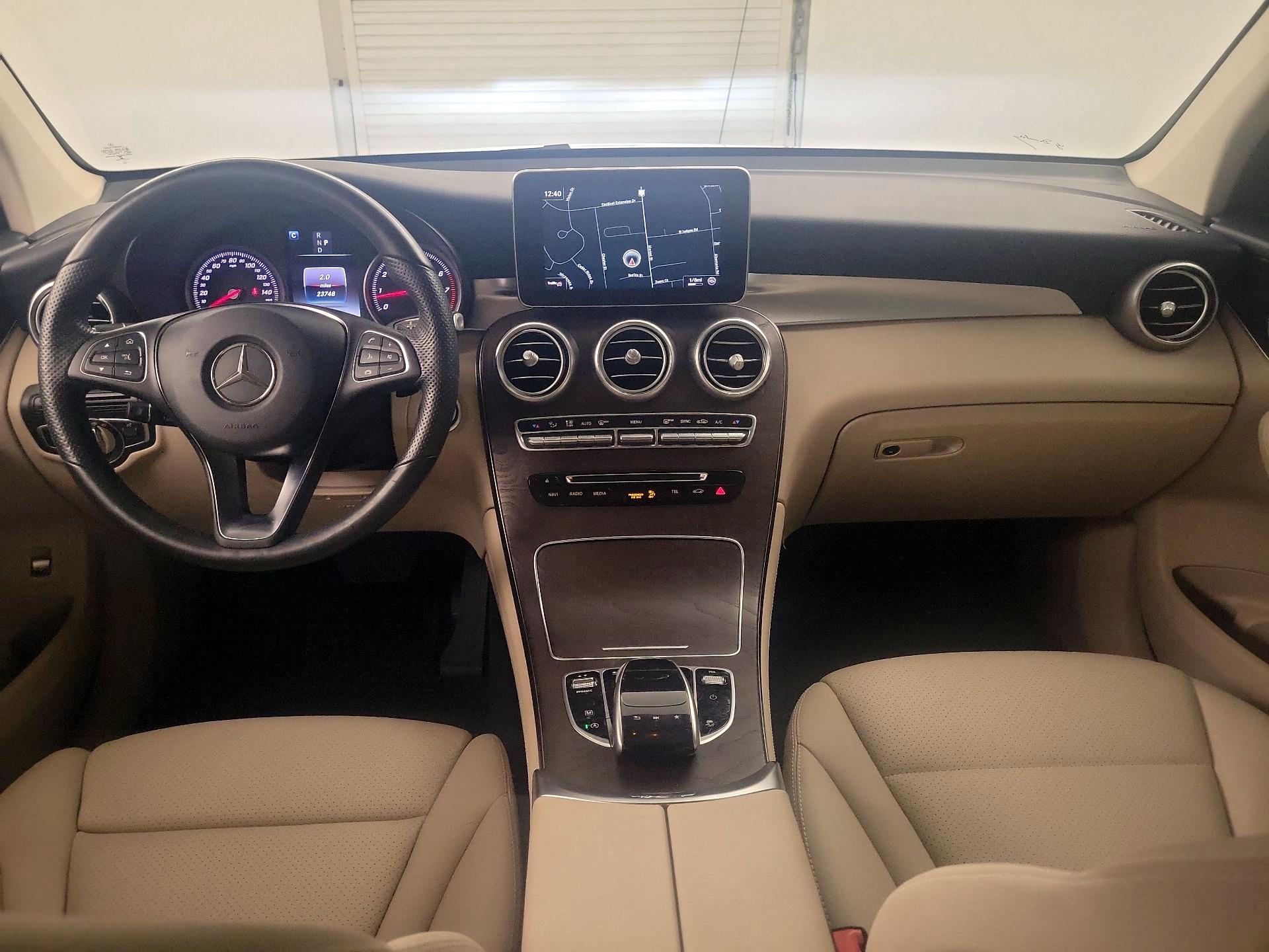 Thumbnail: 2018 Mercedes-Benz GLC - 9