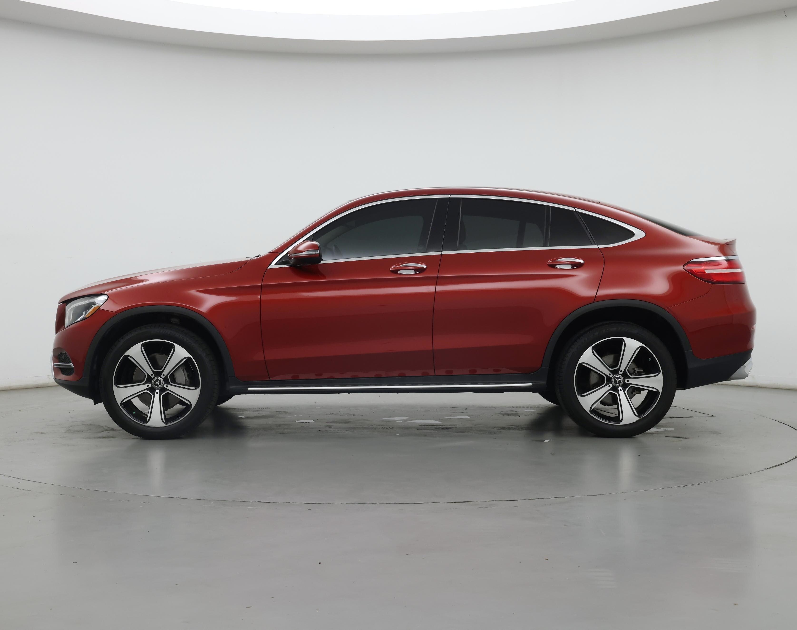 Thumbnail: 2018 Mercedes-Benz GLC - 3