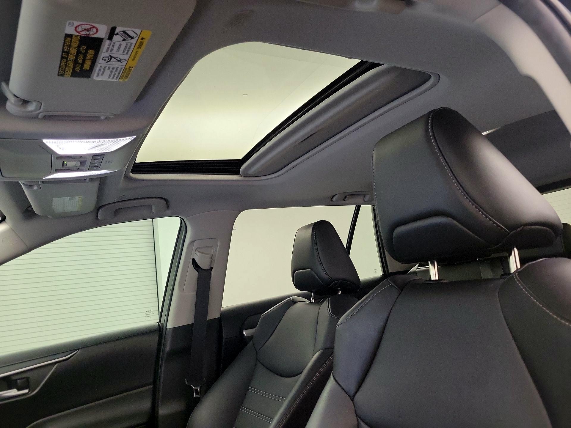 Thumbnail: 2023 Toyota RAV4 - 19