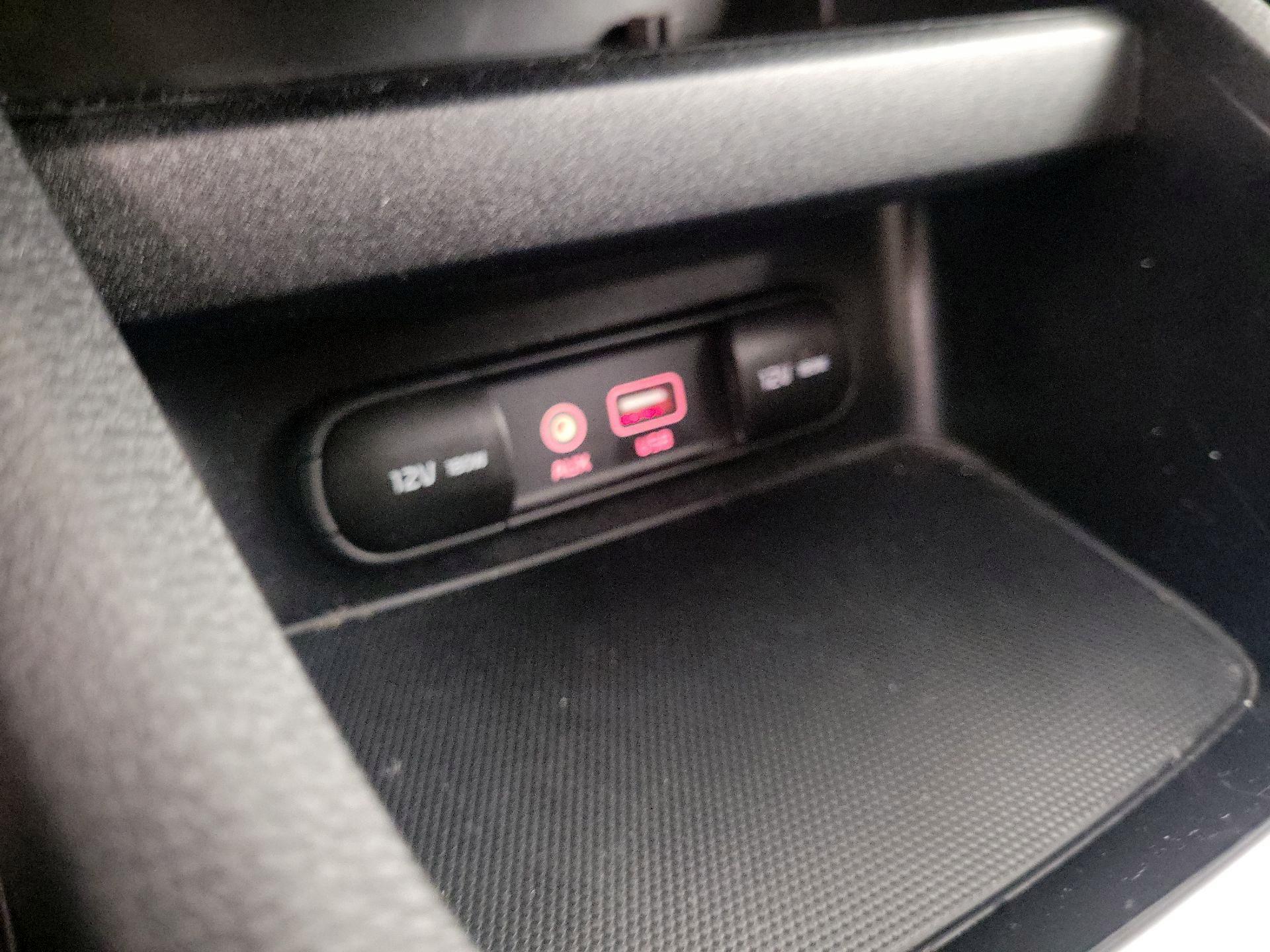 Thumbnail: 2020 Kia Forte - 18