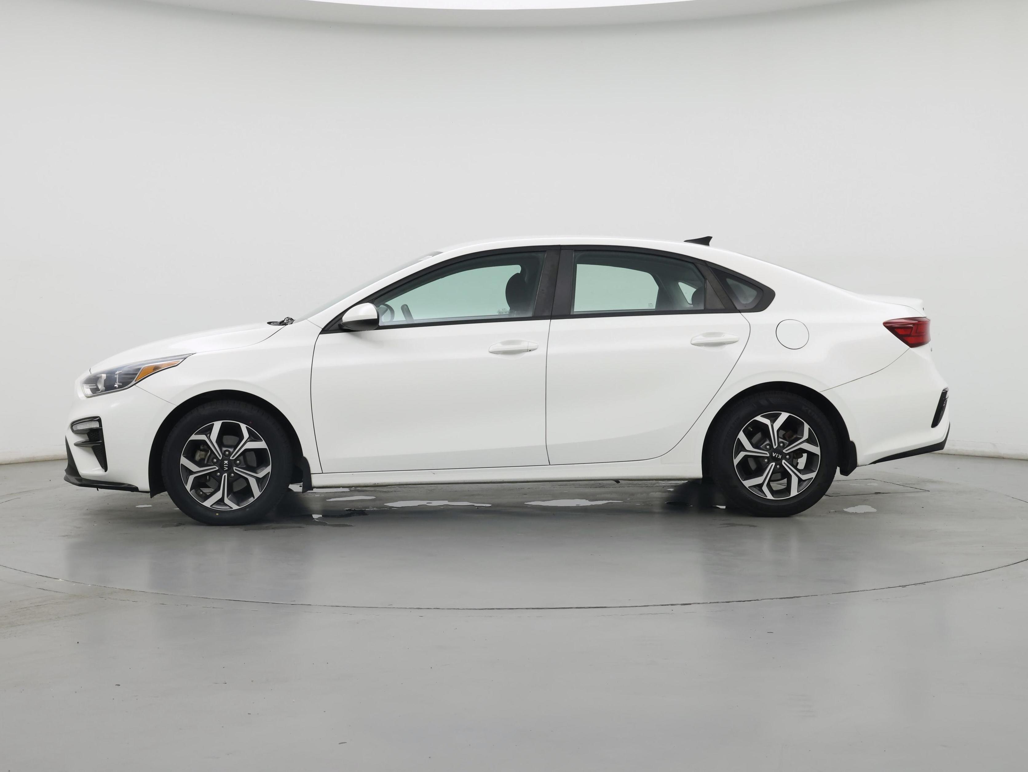 Thumbnail: 2020 Kia Forte - 3