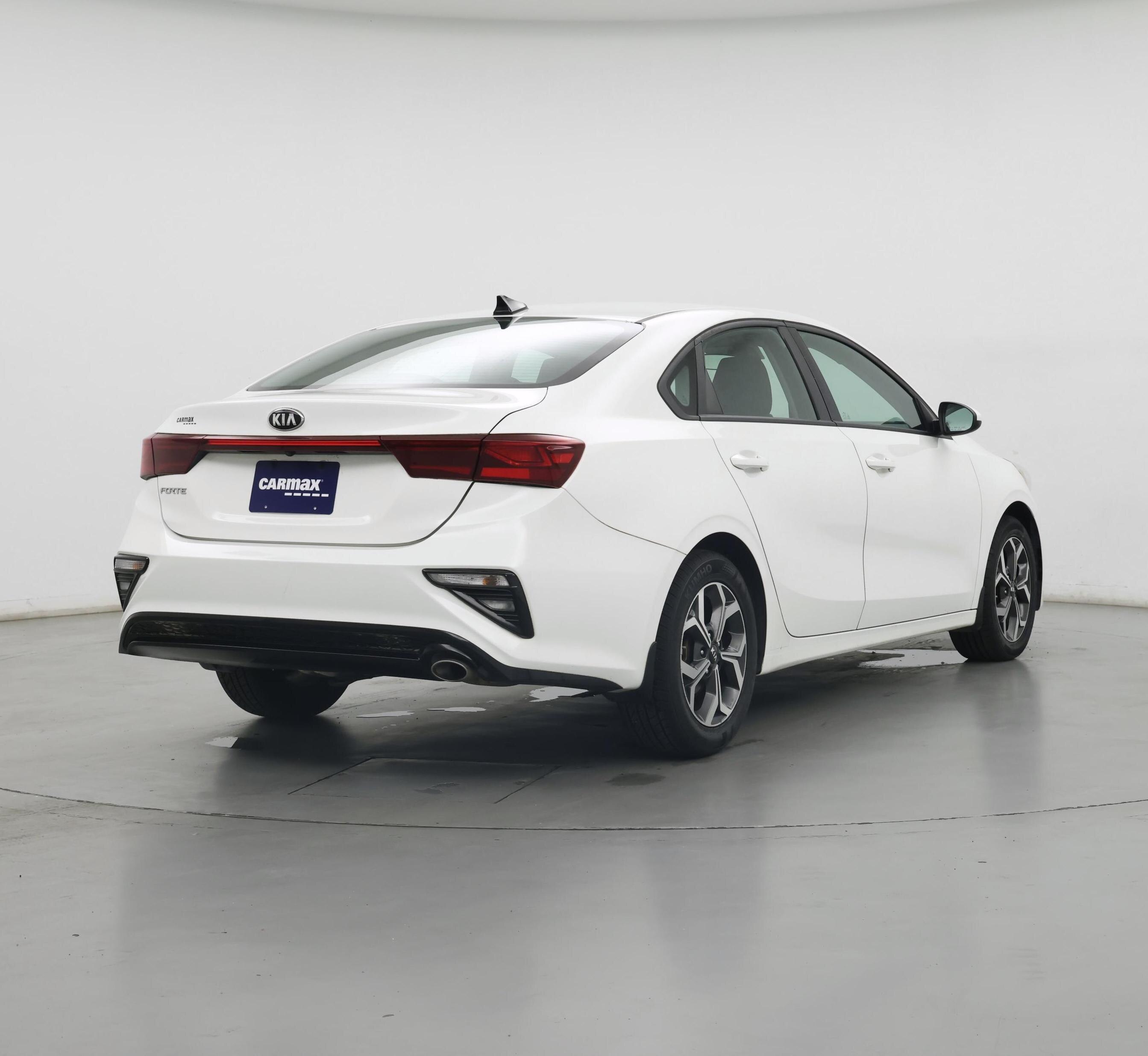Thumbnail: 2020 Kia Forte - 8