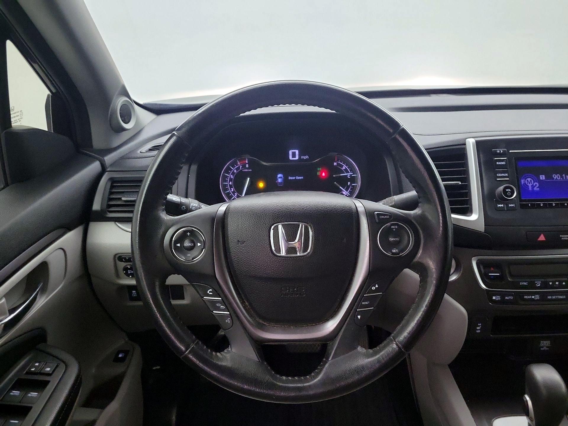 Thumbnail: 2017 Honda Ridgeline - 10