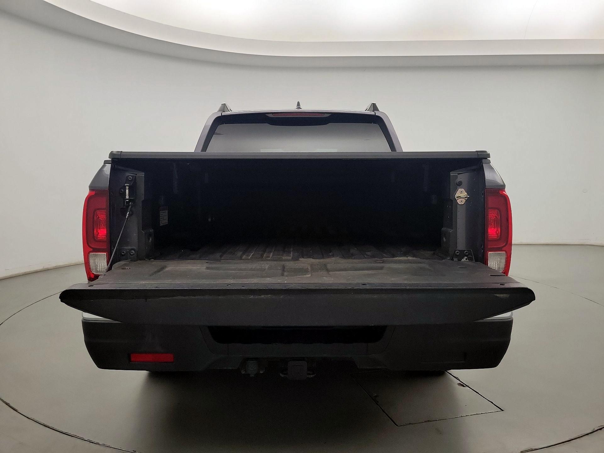 Thumbnail: 2017 Honda Ridgeline - 20