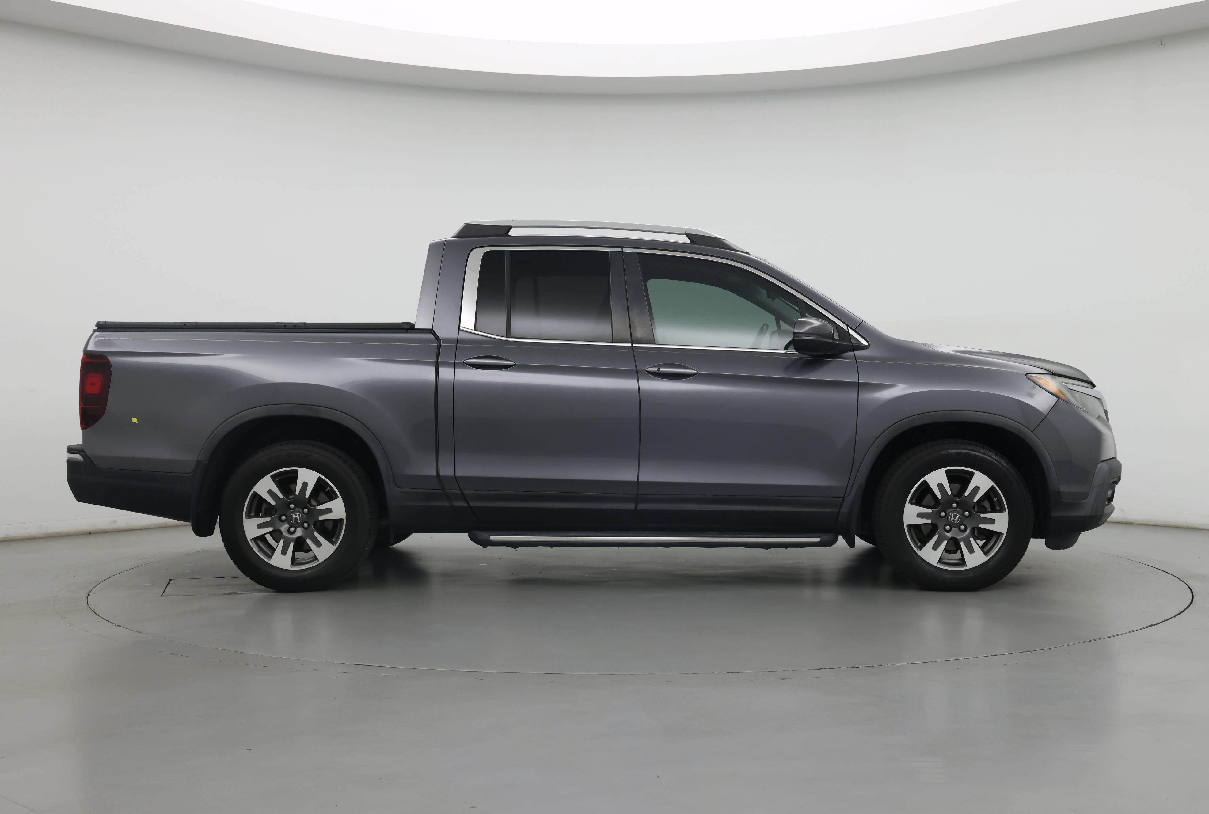 Thumbnail: 2017 Honda Ridgeline - 7