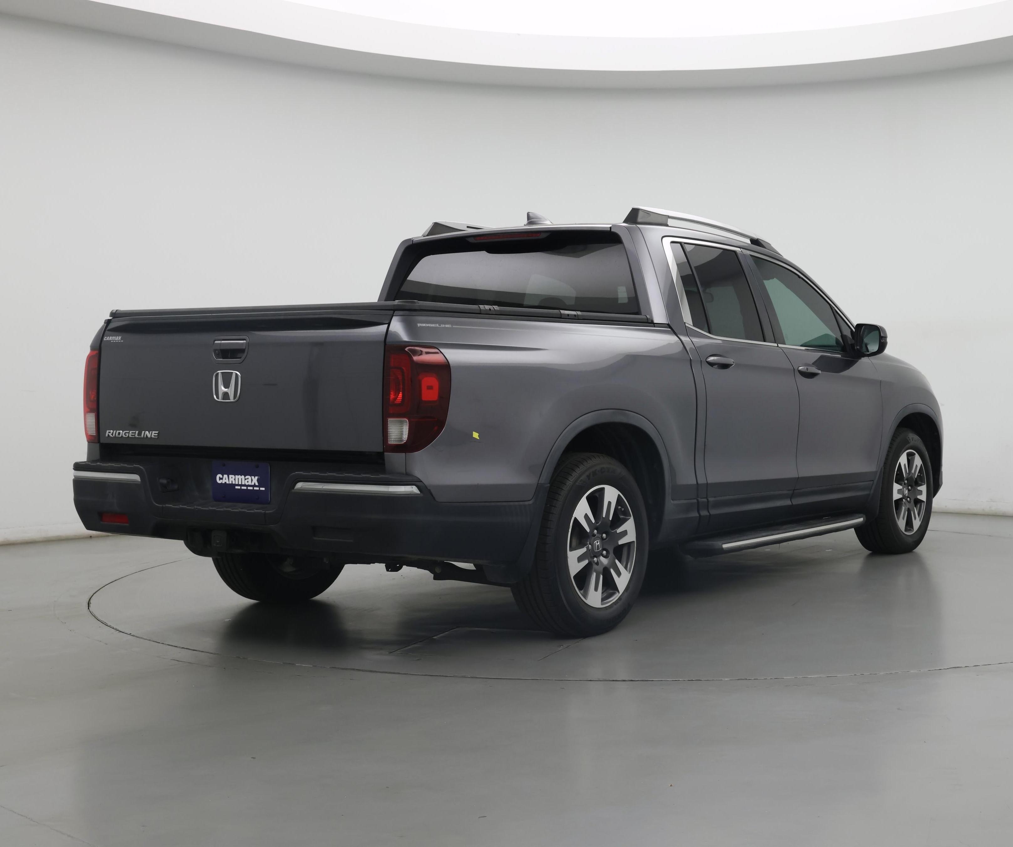 Thumbnail: 2017 Honda Ridgeline - 8