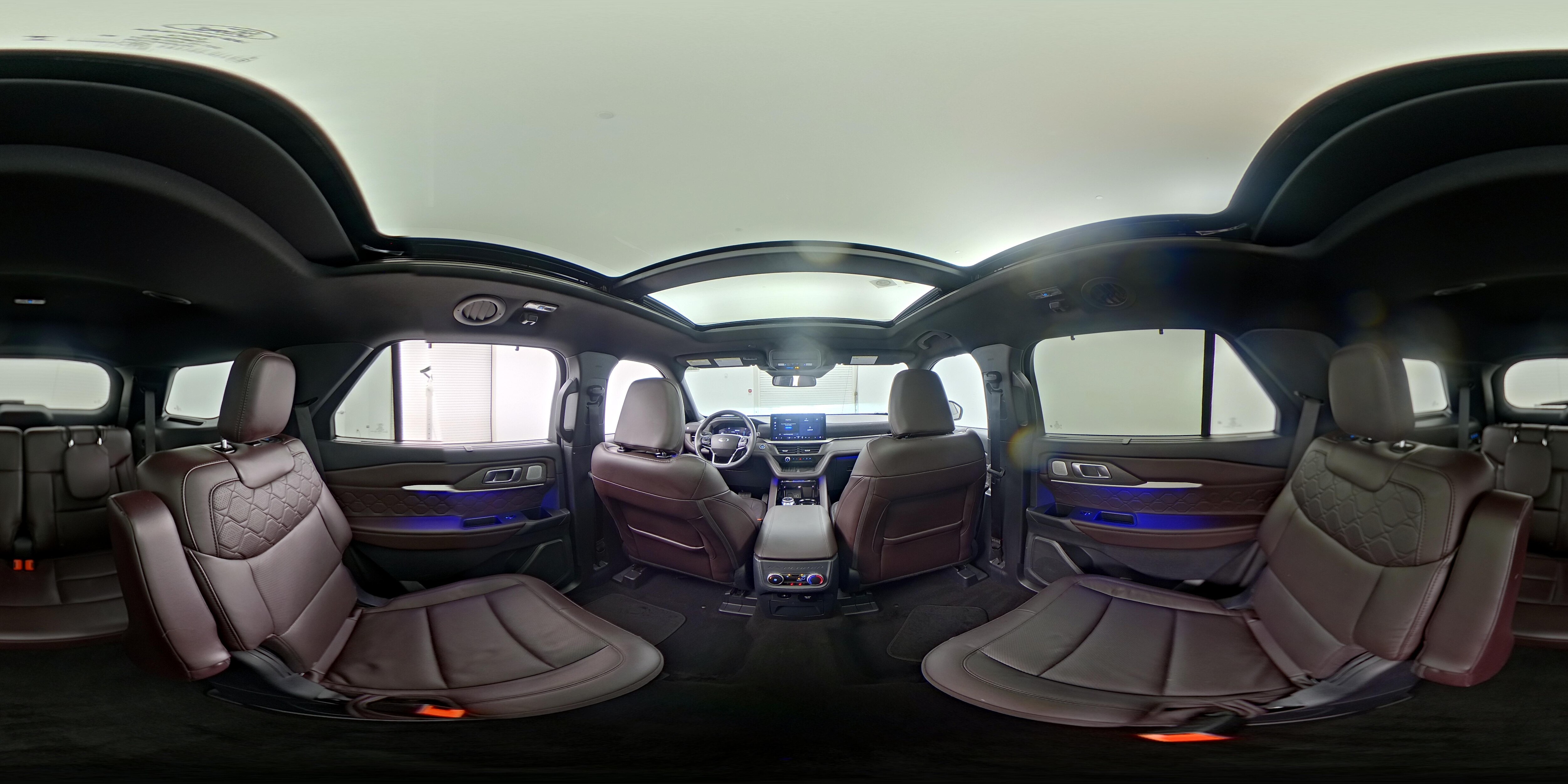 2025 Ford Explorer Platinum - Photo 28