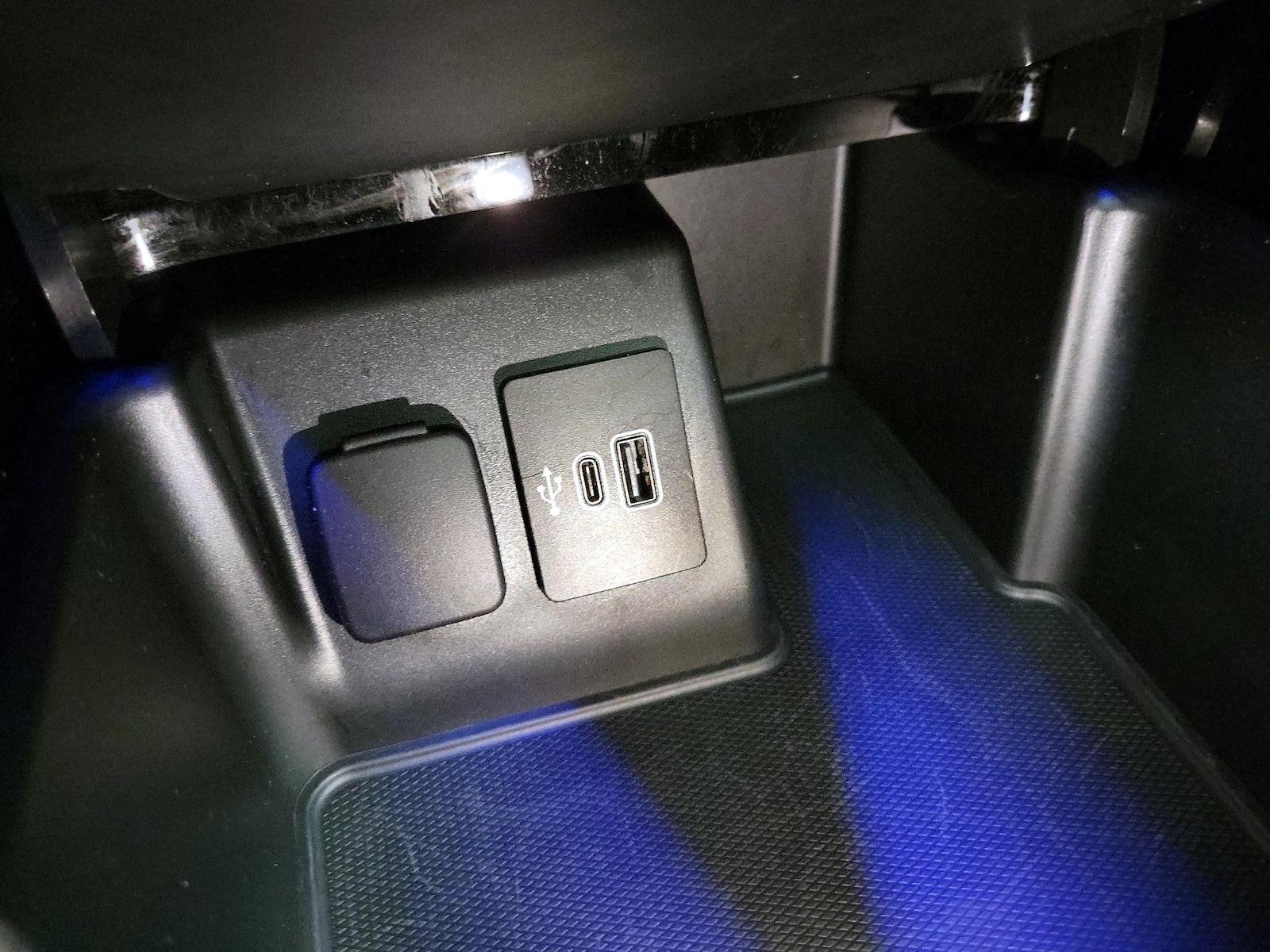 2025 Ford Explorer Platinum - Photo 19