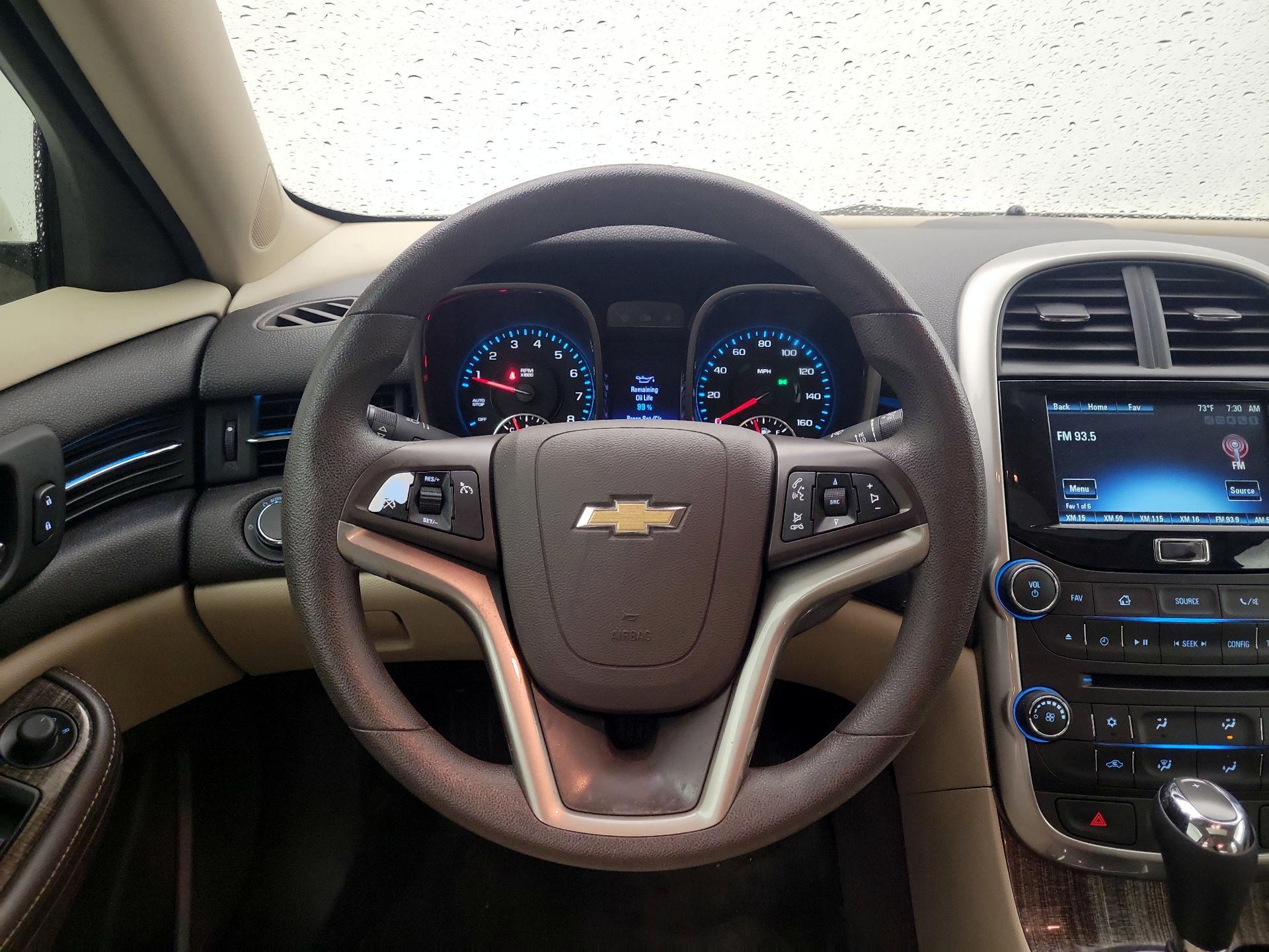 Thumbnail: 2014 Chevrolet Malibu - 10