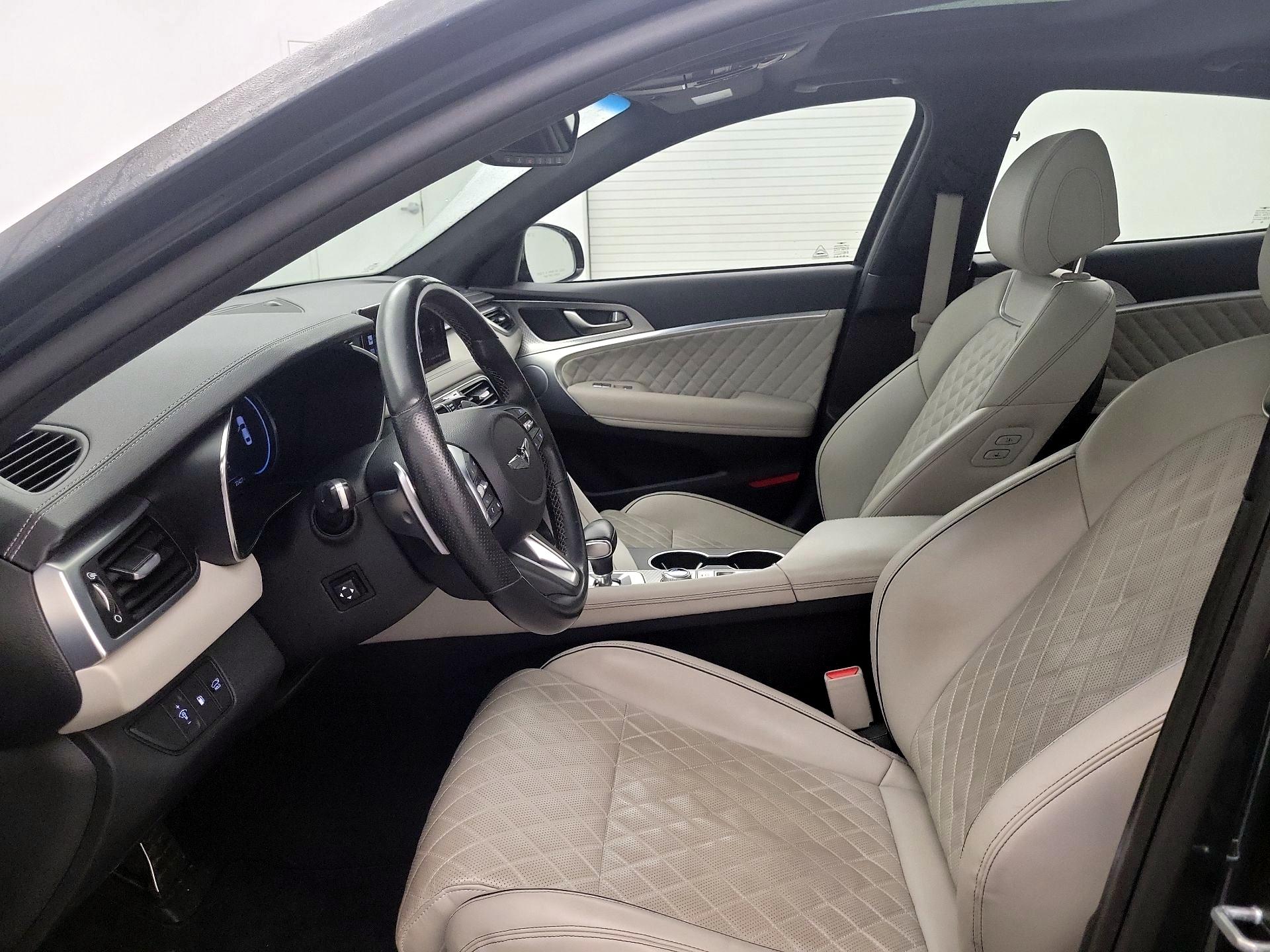 Thumbnail: 2023 Genesis G70 - 11