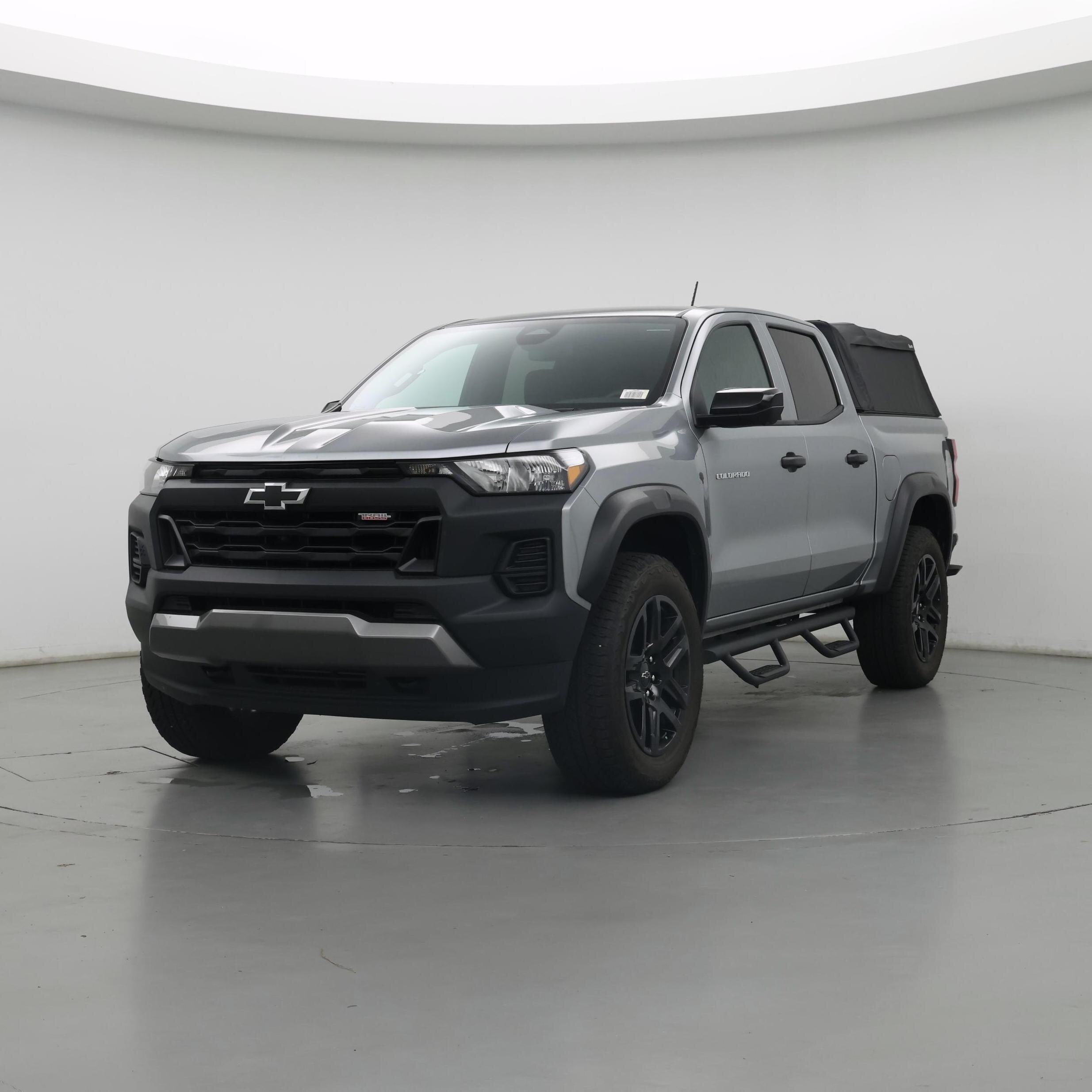 Thumbnail: 2023 Chevrolet Colorado - 4