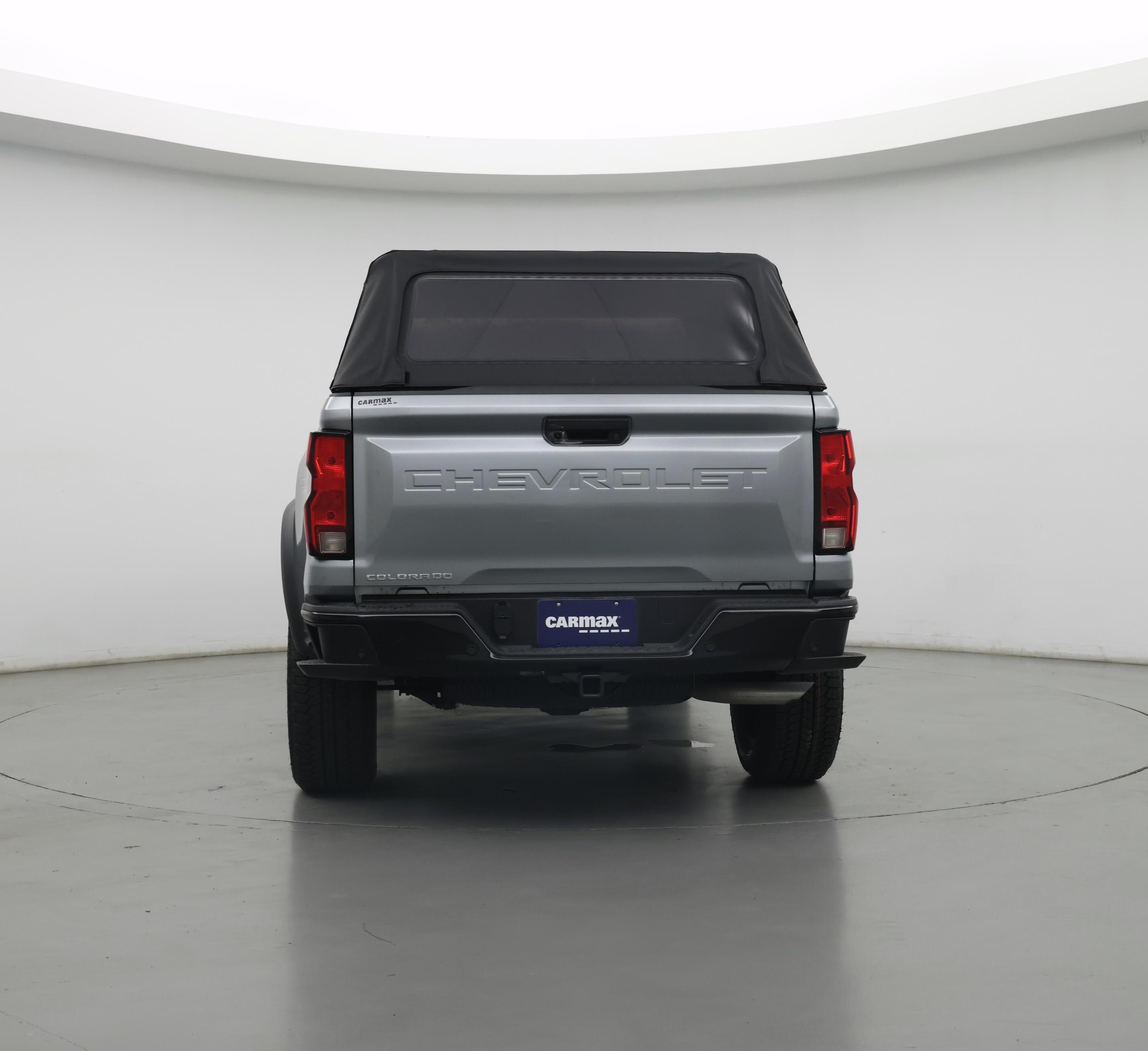 Thumbnail: 2023 Chevrolet Colorado - 6