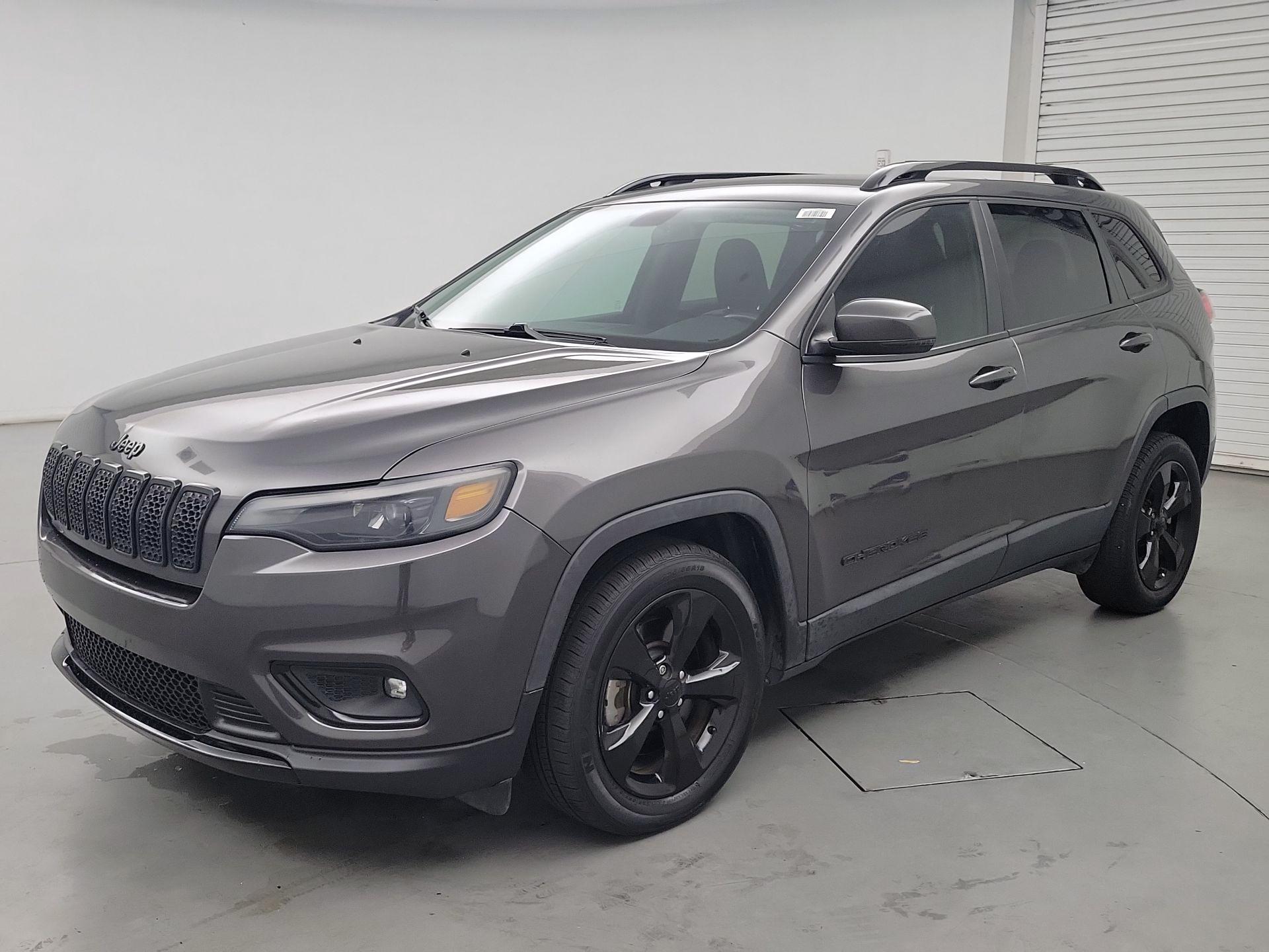 Thumbnail: 2019 Jeep Cherokee - 3