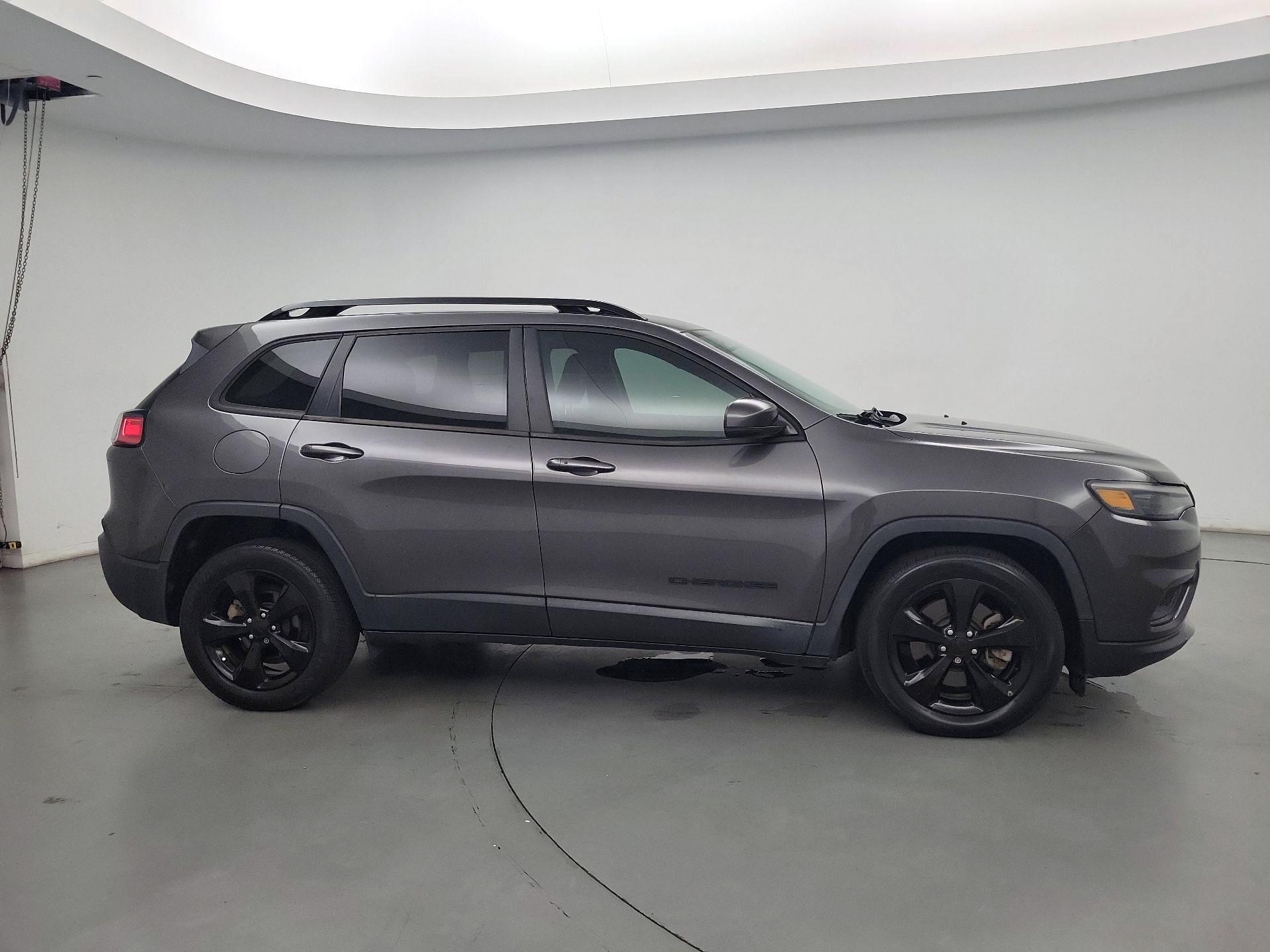 Thumbnail: 2019 Jeep Cherokee - 4