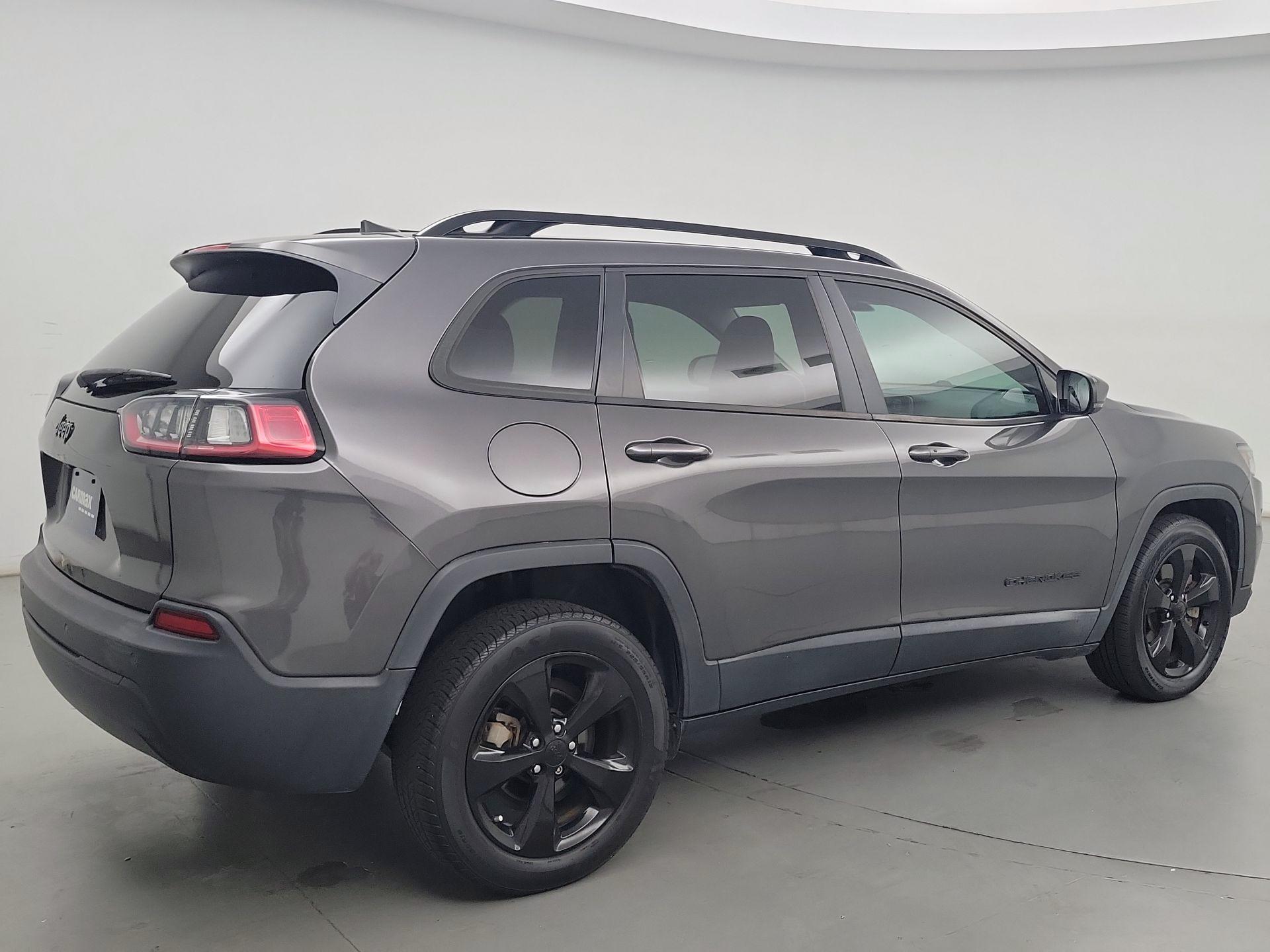 Thumbnail: 2019 Jeep Cherokee - 5