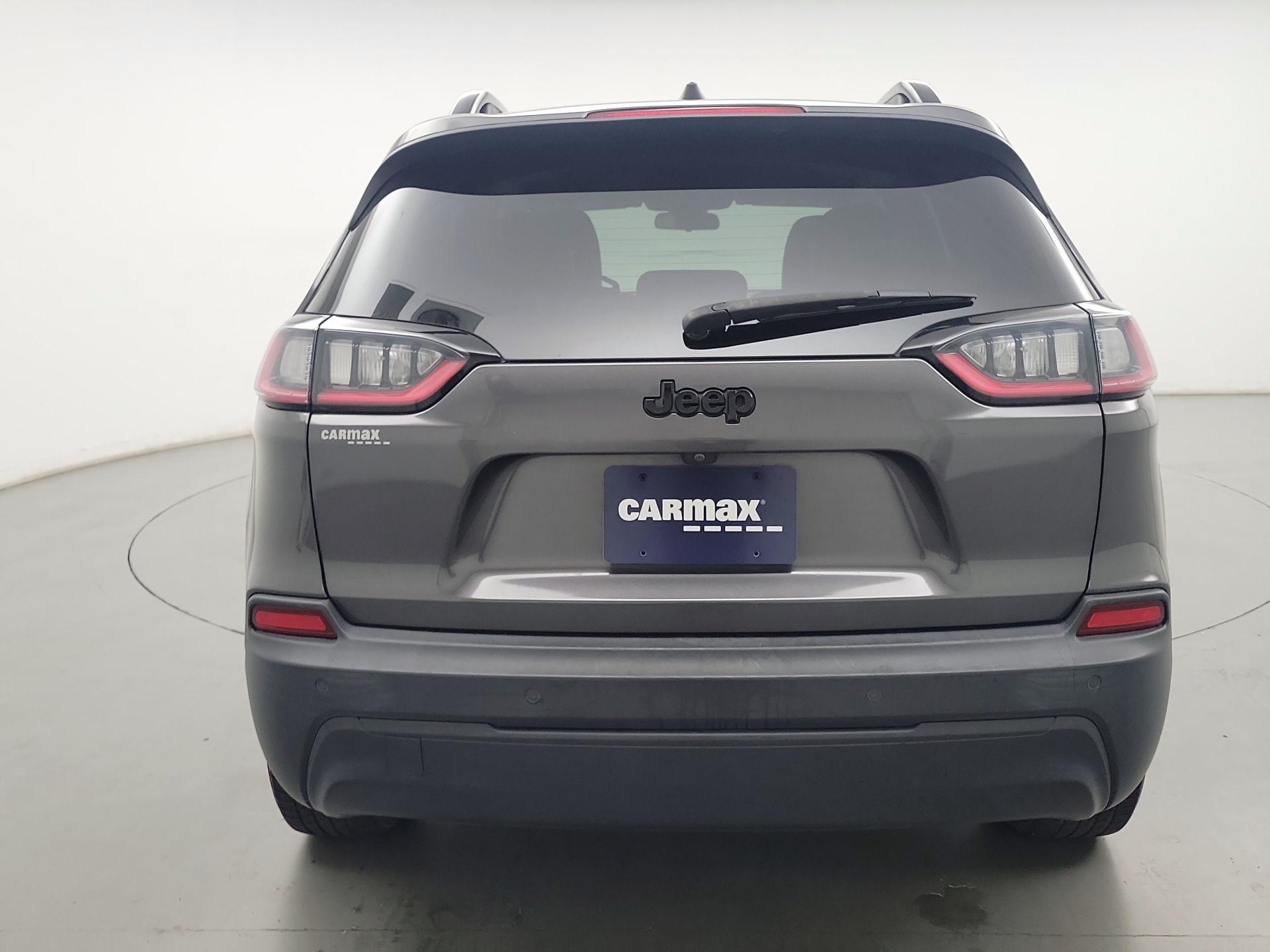 Thumbnail: 2019 Jeep Cherokee - 6