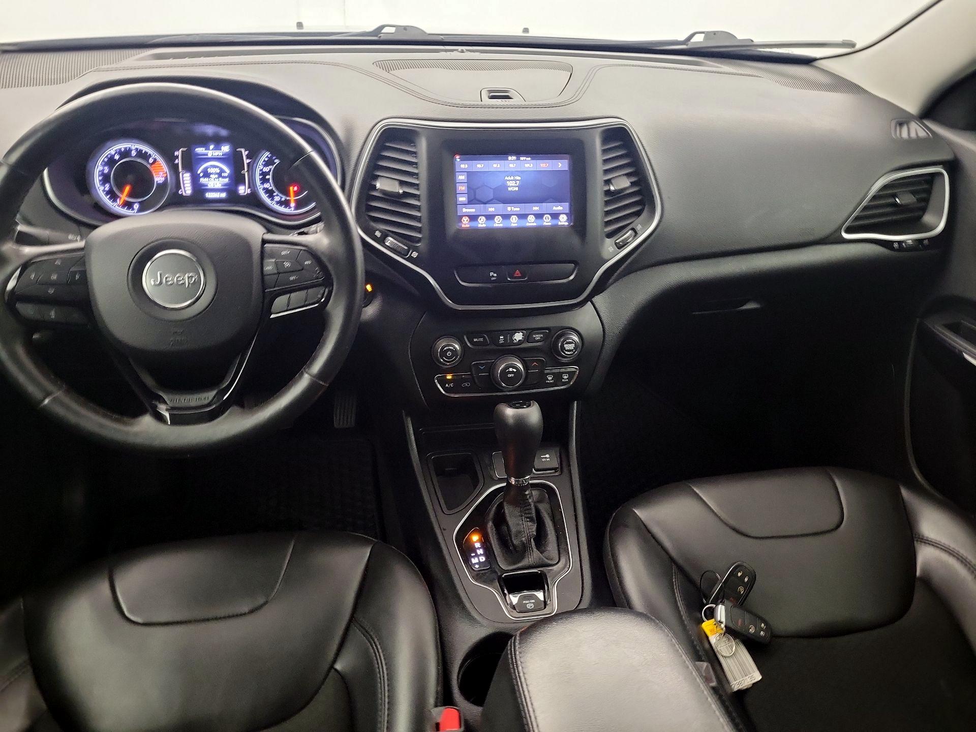 Thumbnail: 2019 Jeep Cherokee - 8
