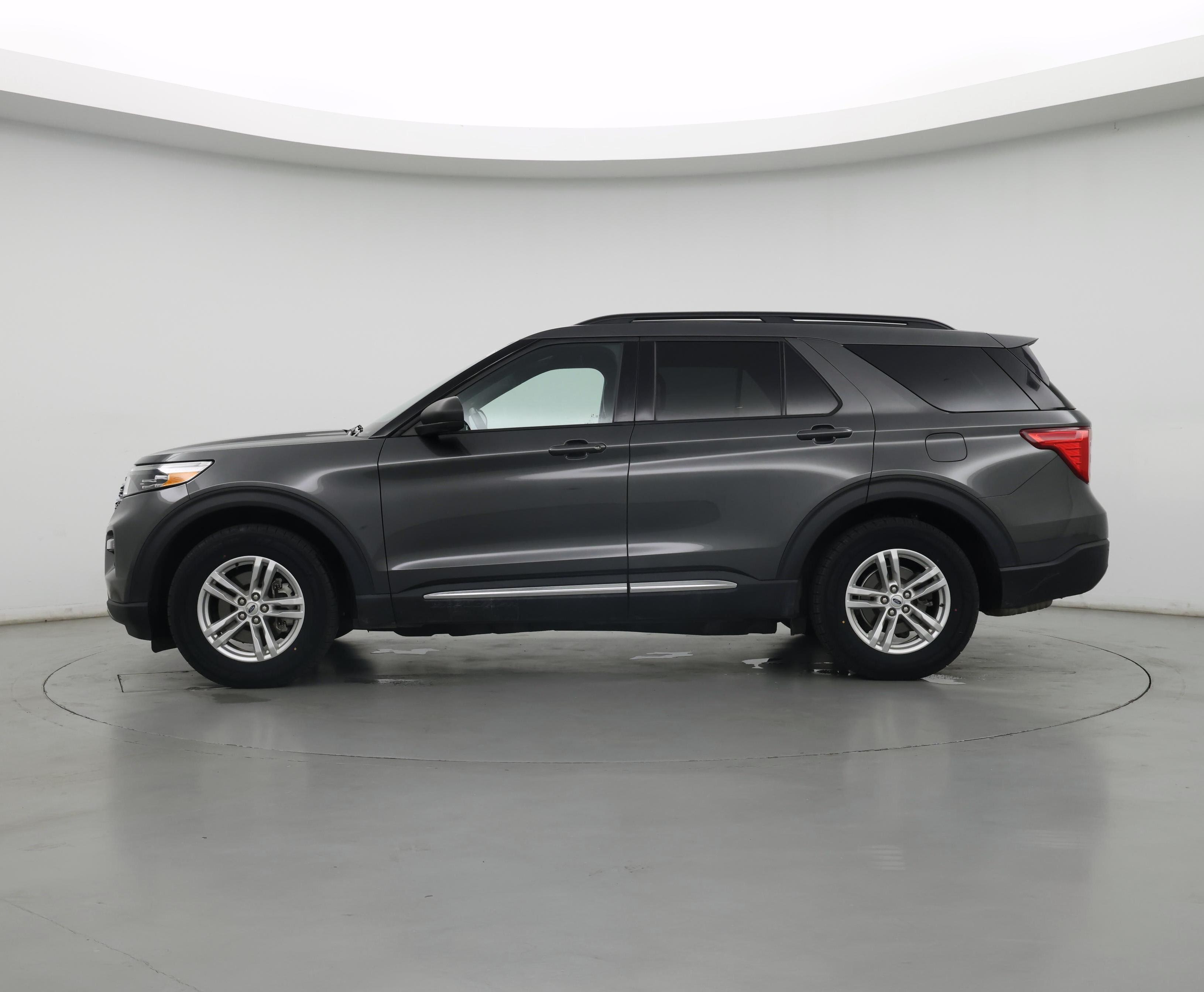 Thumbnail: 2020 Ford Explorer - 3