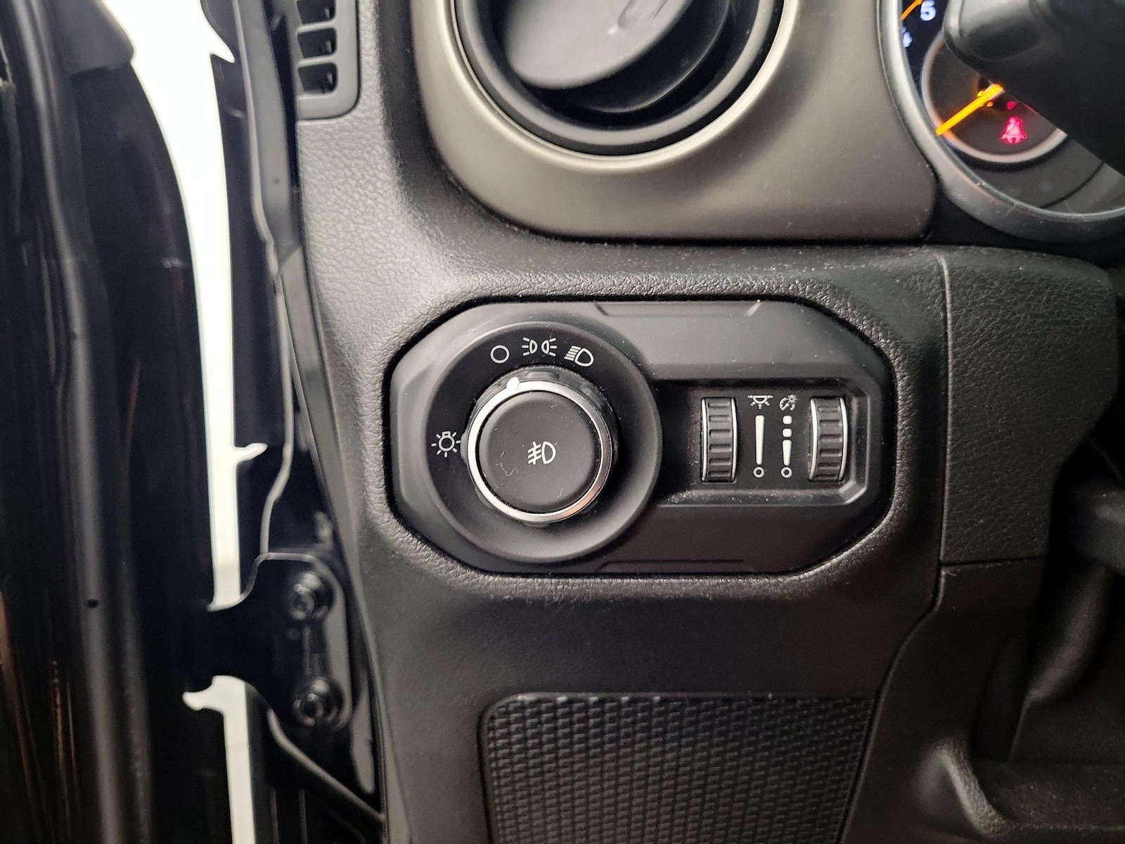 2018 Jeep All-New Wrangler Sport - Photo 14