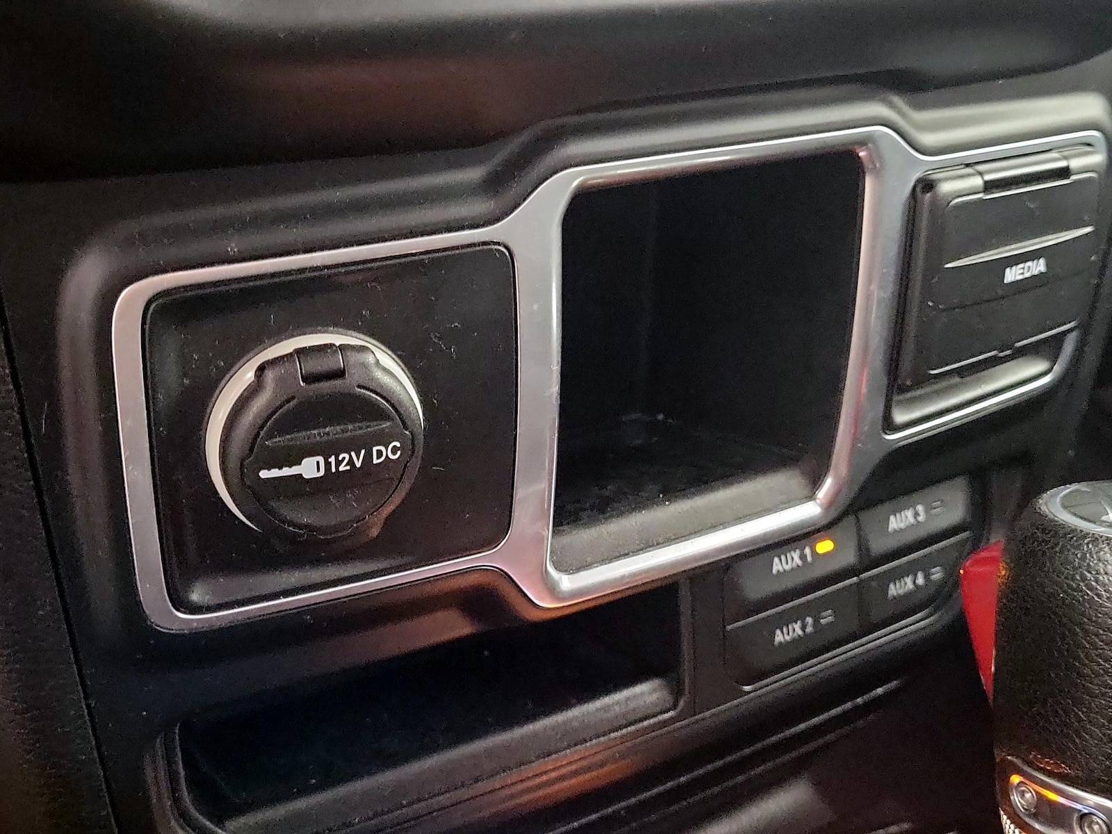 2018 Jeep All-New Wrangler Sport - Photo 19