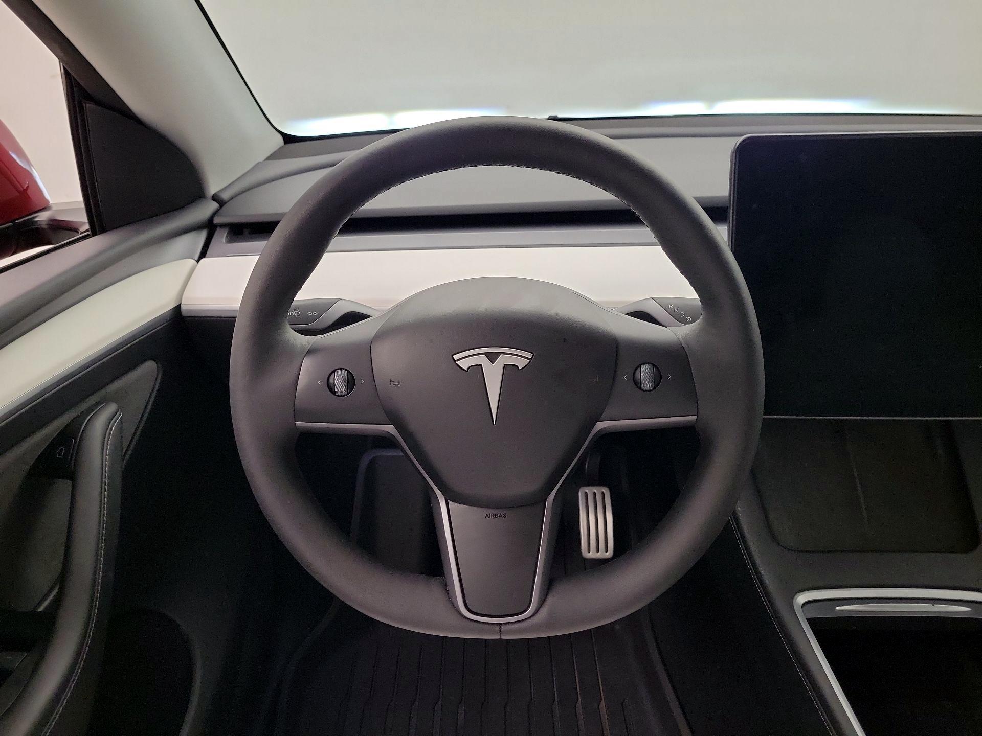 Thumbnail: 2024 Tesla Model Y - 10