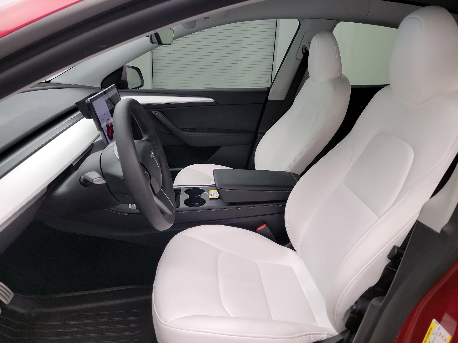 Thumbnail: 2024 Tesla Model Y - 11