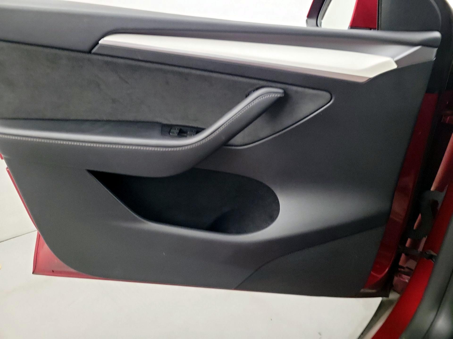 Thumbnail: 2024 Tesla Model Y - 13