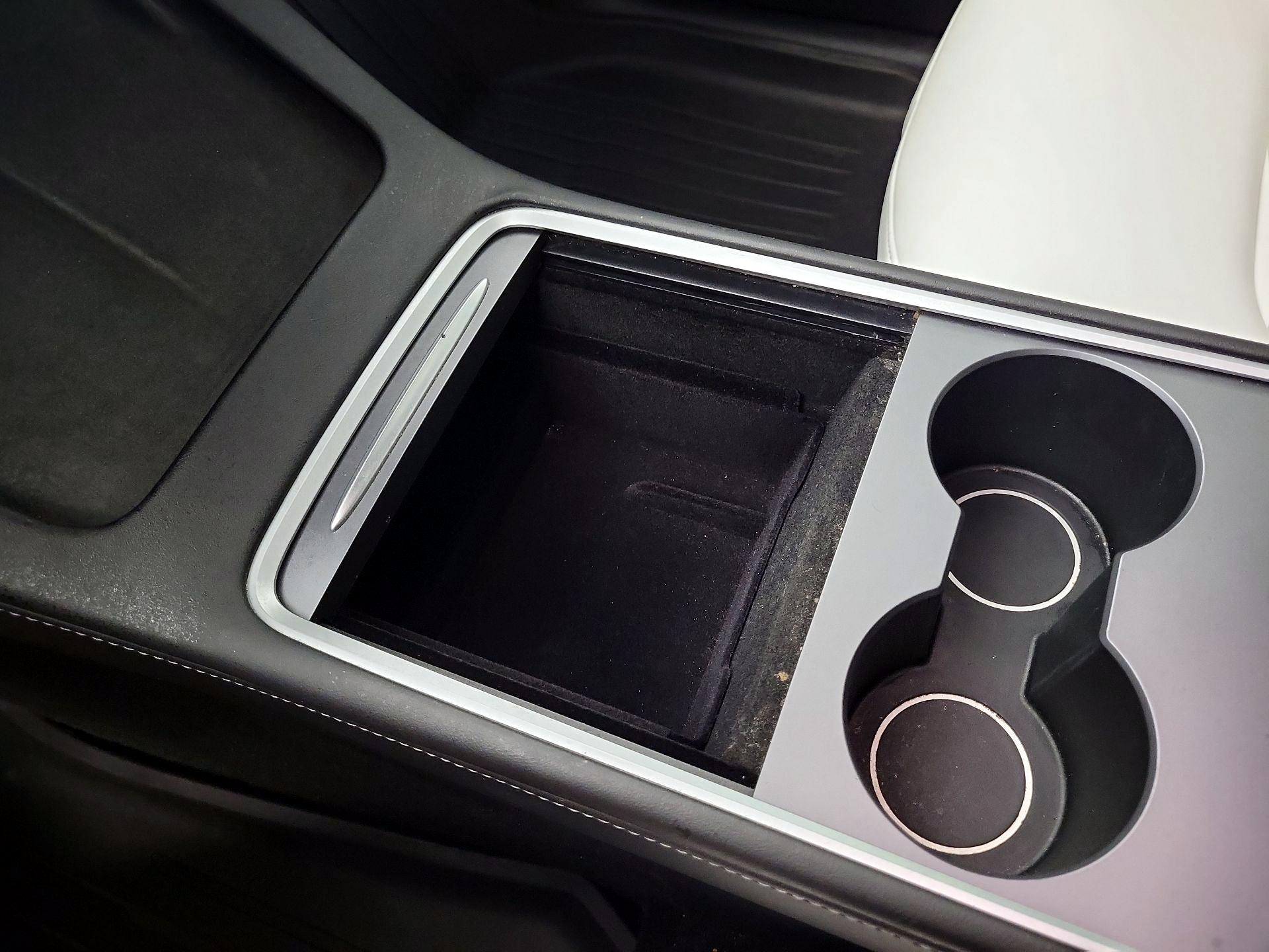 Thumbnail: 2024 Tesla Model Y - 18