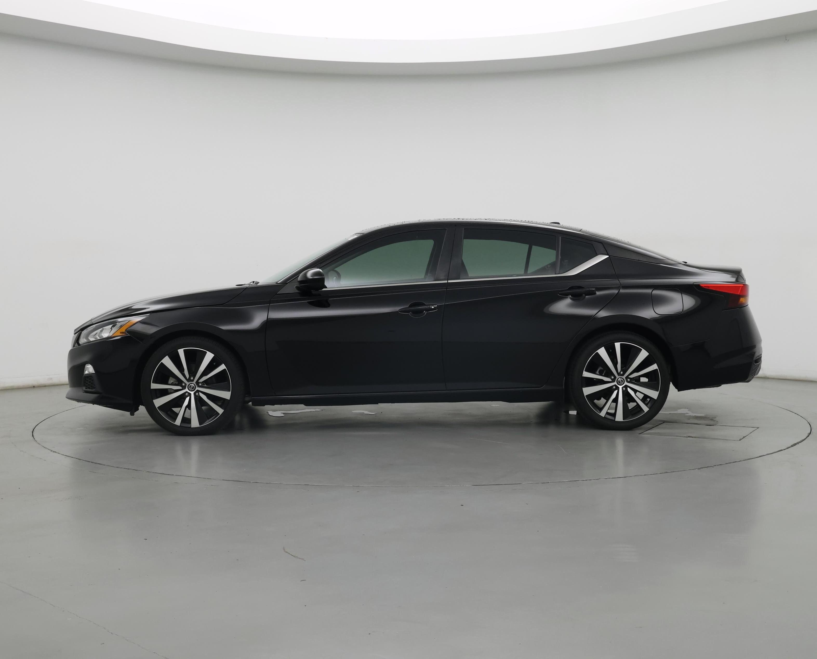 Thumbnail: 2022 Nissan Altima - 3