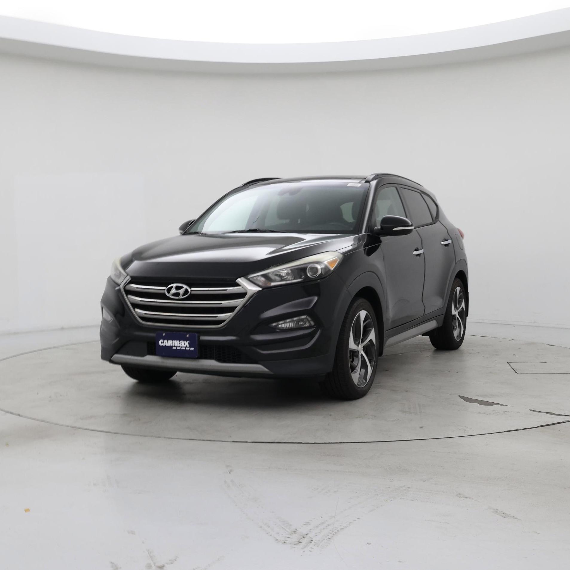 Thumbnail: 2017 Hyundai Tucson - 4