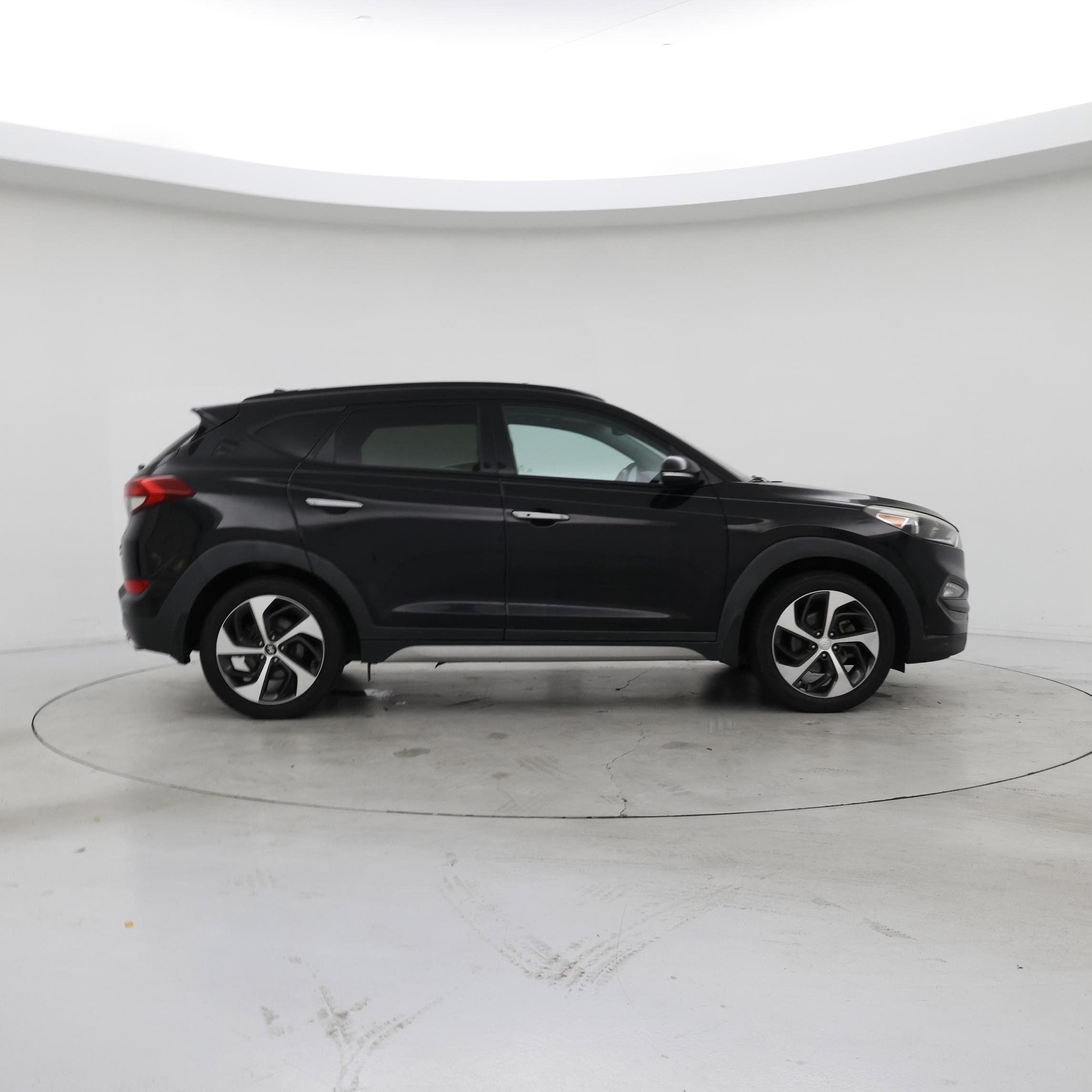Thumbnail: 2017 Hyundai Tucson - 7