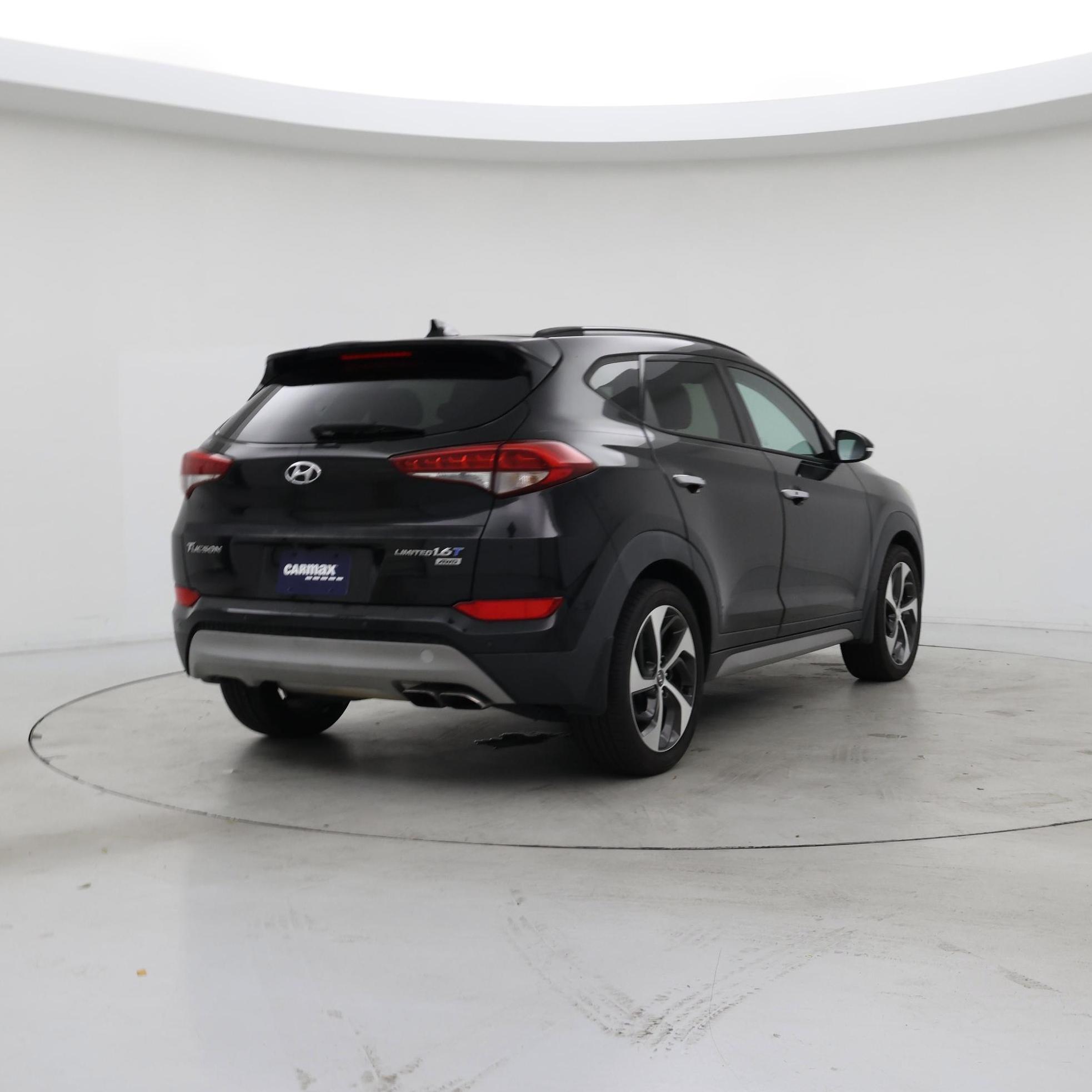 Thumbnail: 2017 Hyundai Tucson - 8