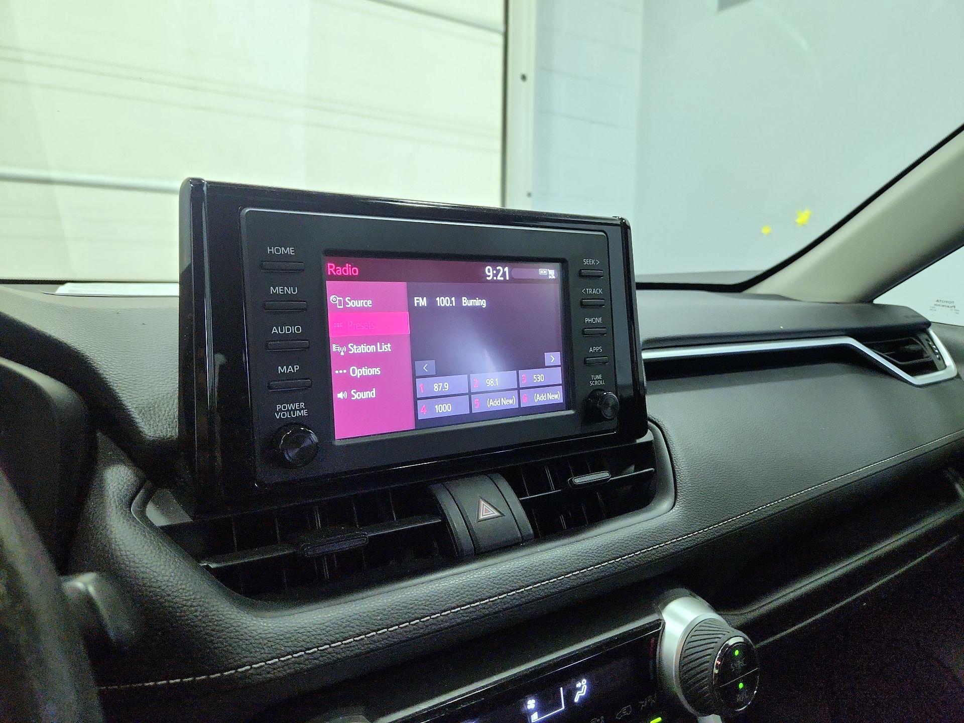 Thumbnail: 2019 Toyota RAV4 - 15