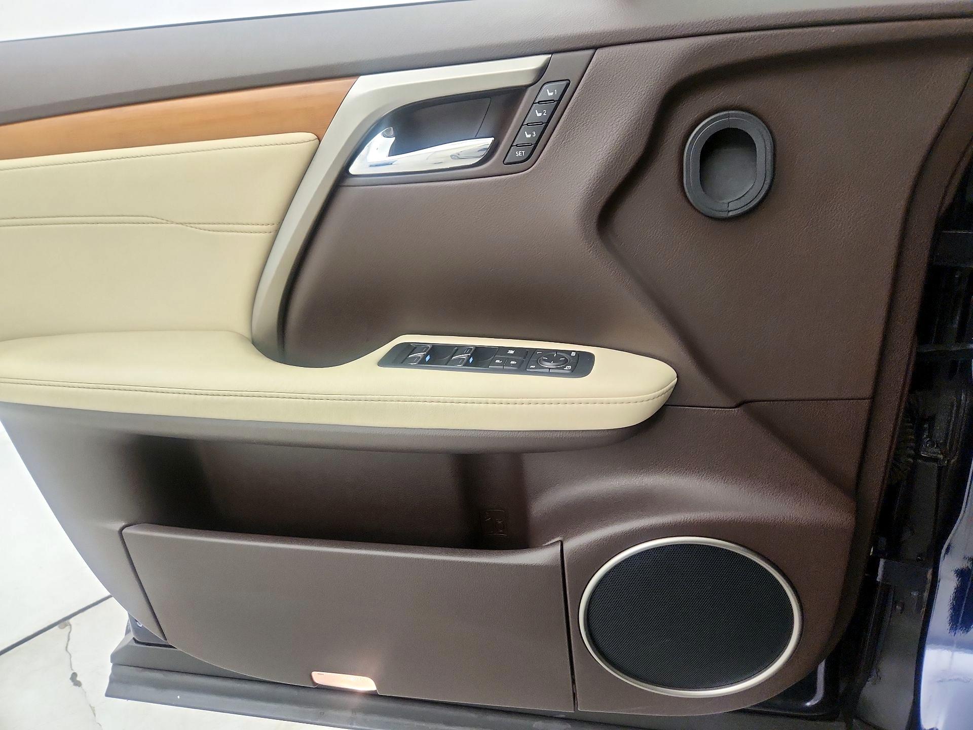Thumbnail: 2016 Lexus RX - 12