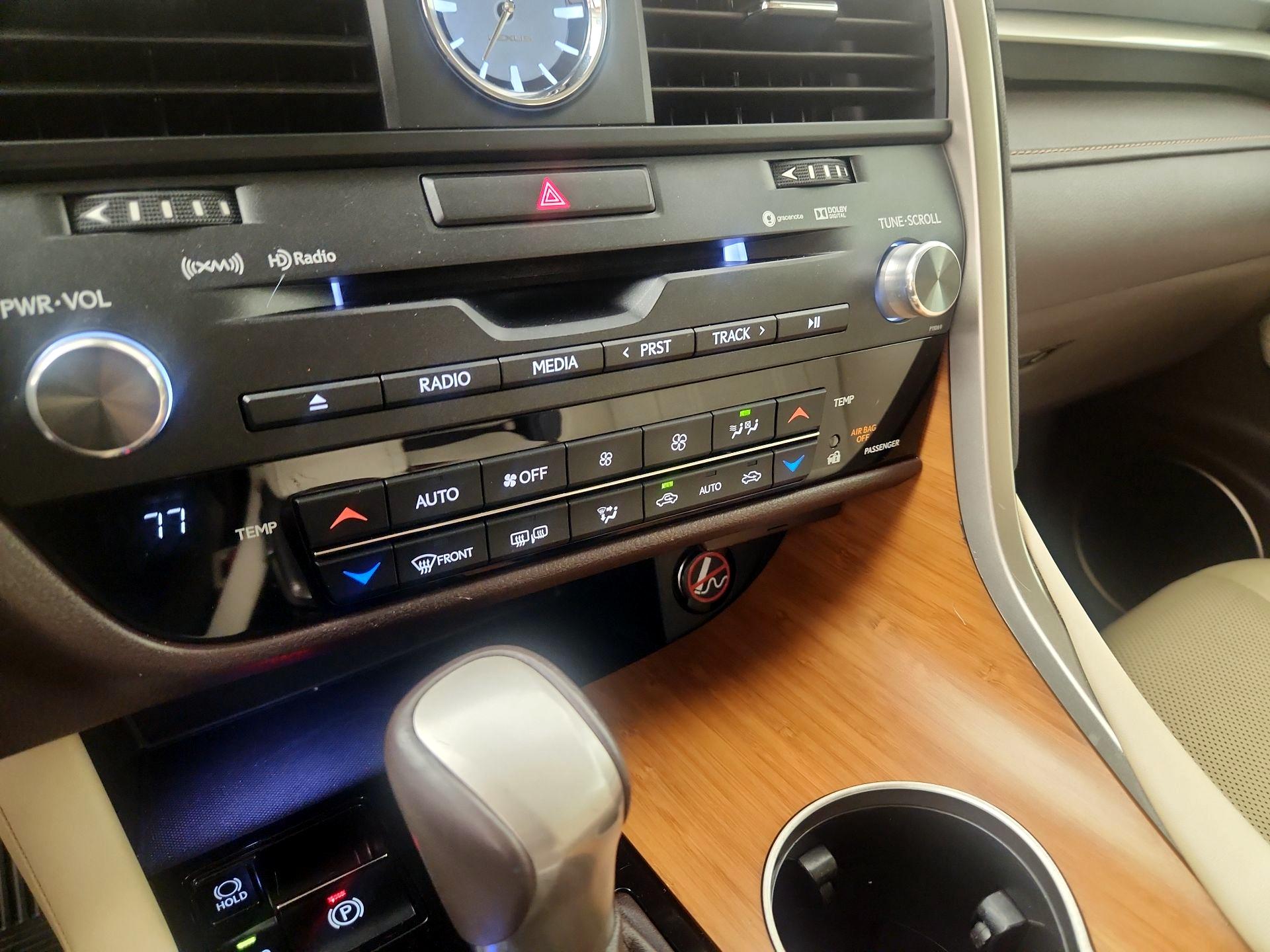 Thumbnail: 2016 Lexus RX - 17