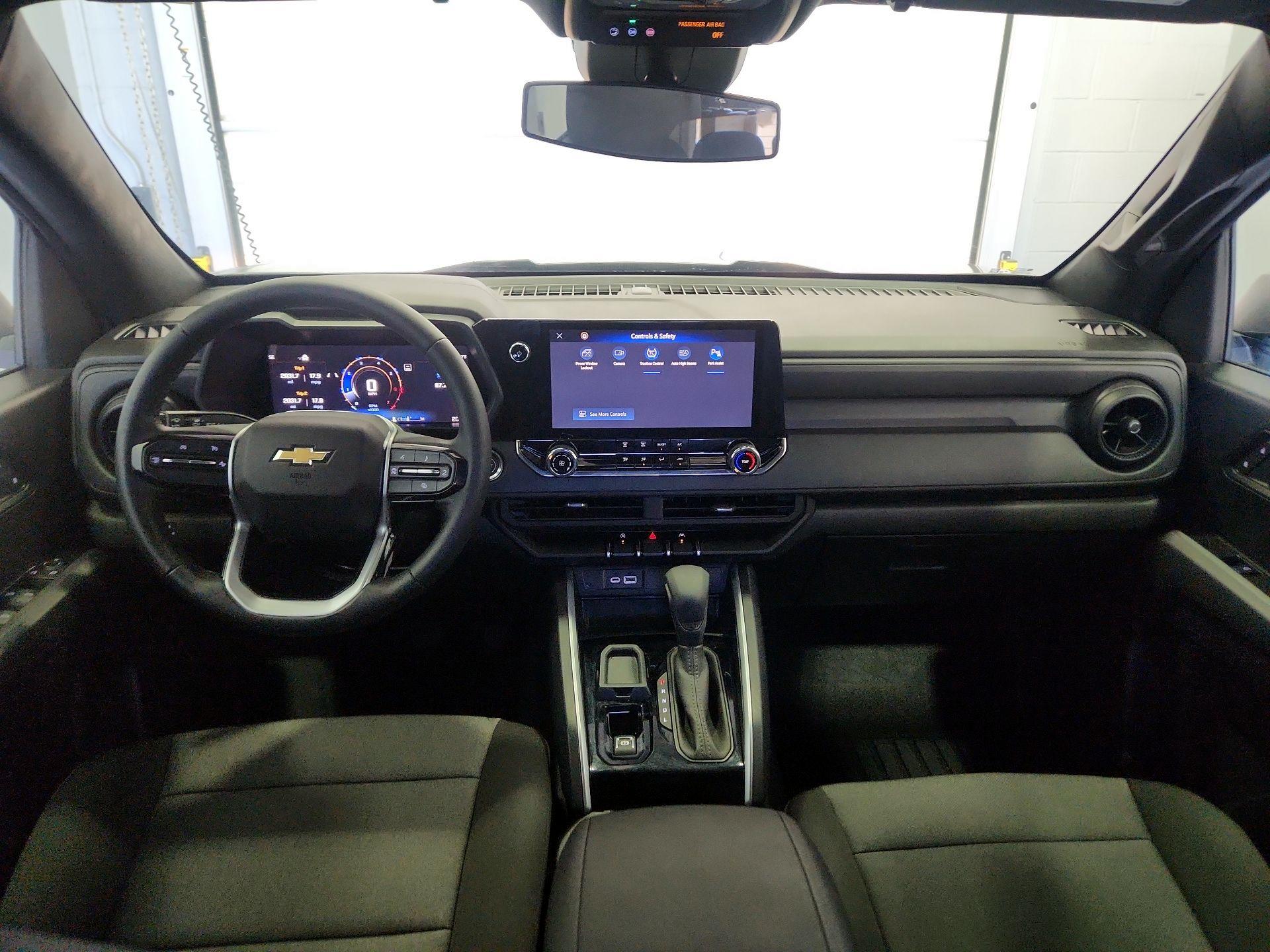 Thumbnail: 2025 Chevrolet Colorado - 9
