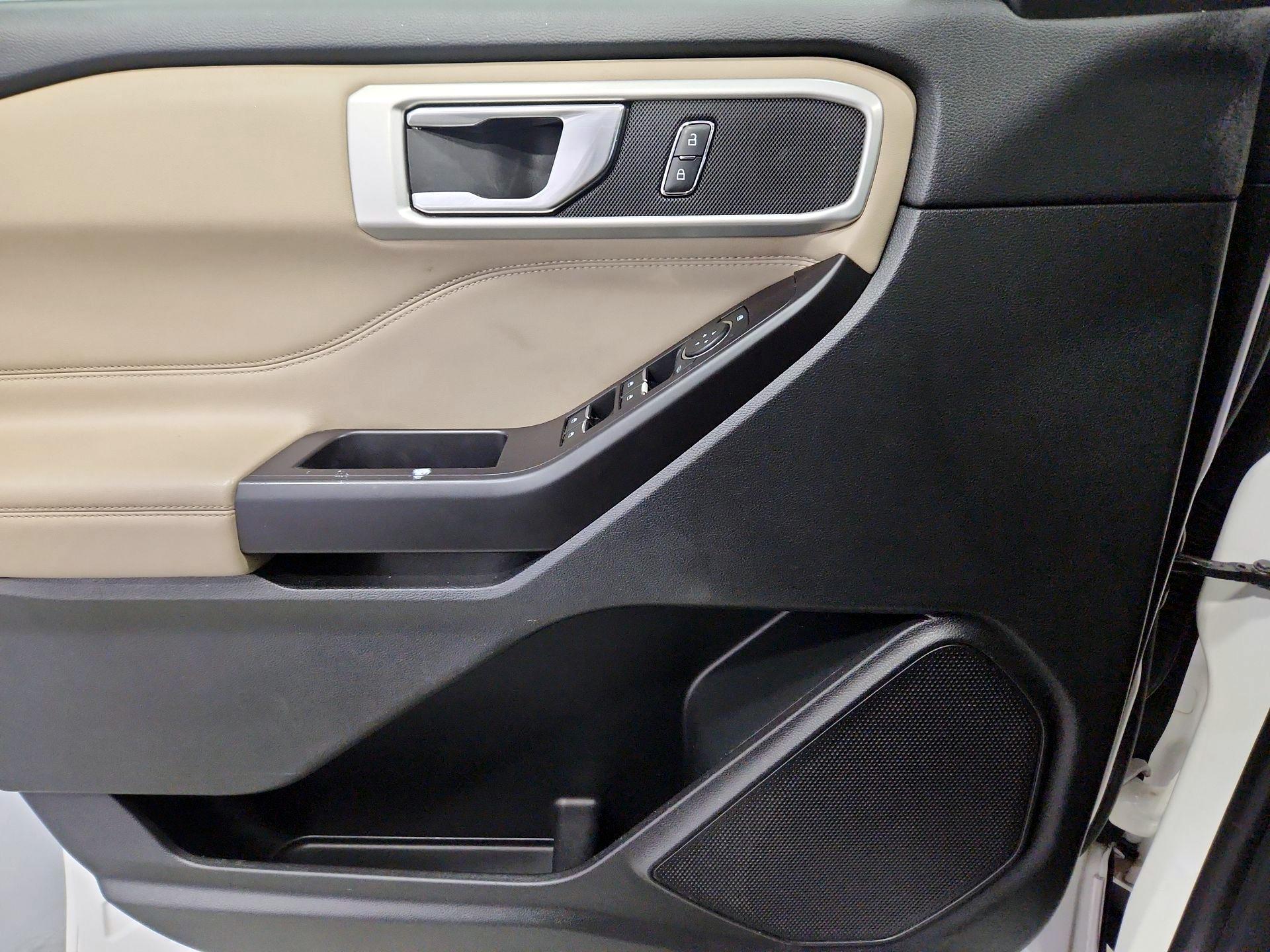 Thumbnail: 2020 Ford Explorer - 12