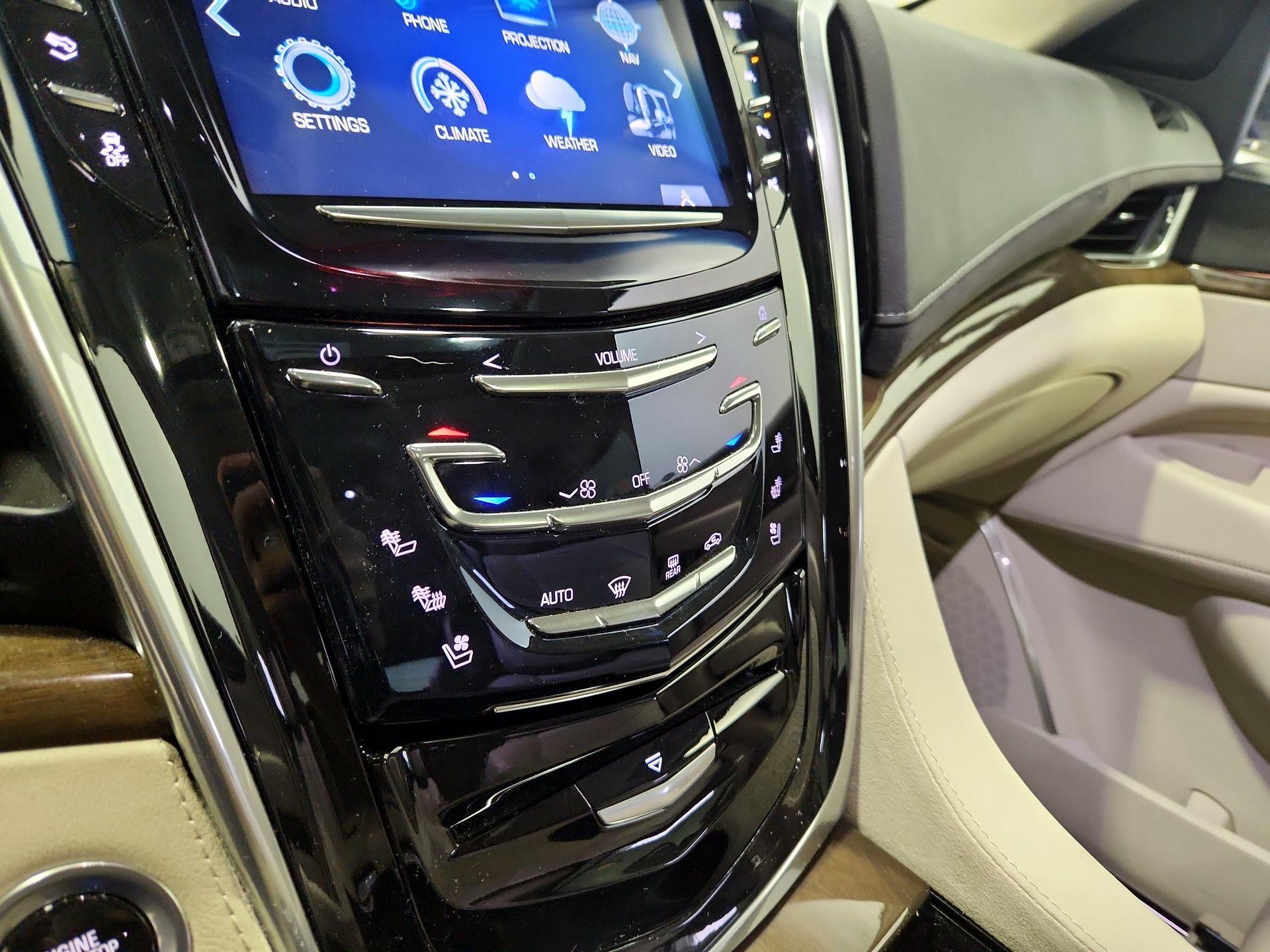 Thumbnail: 2020 Cadillac Escalade - 17