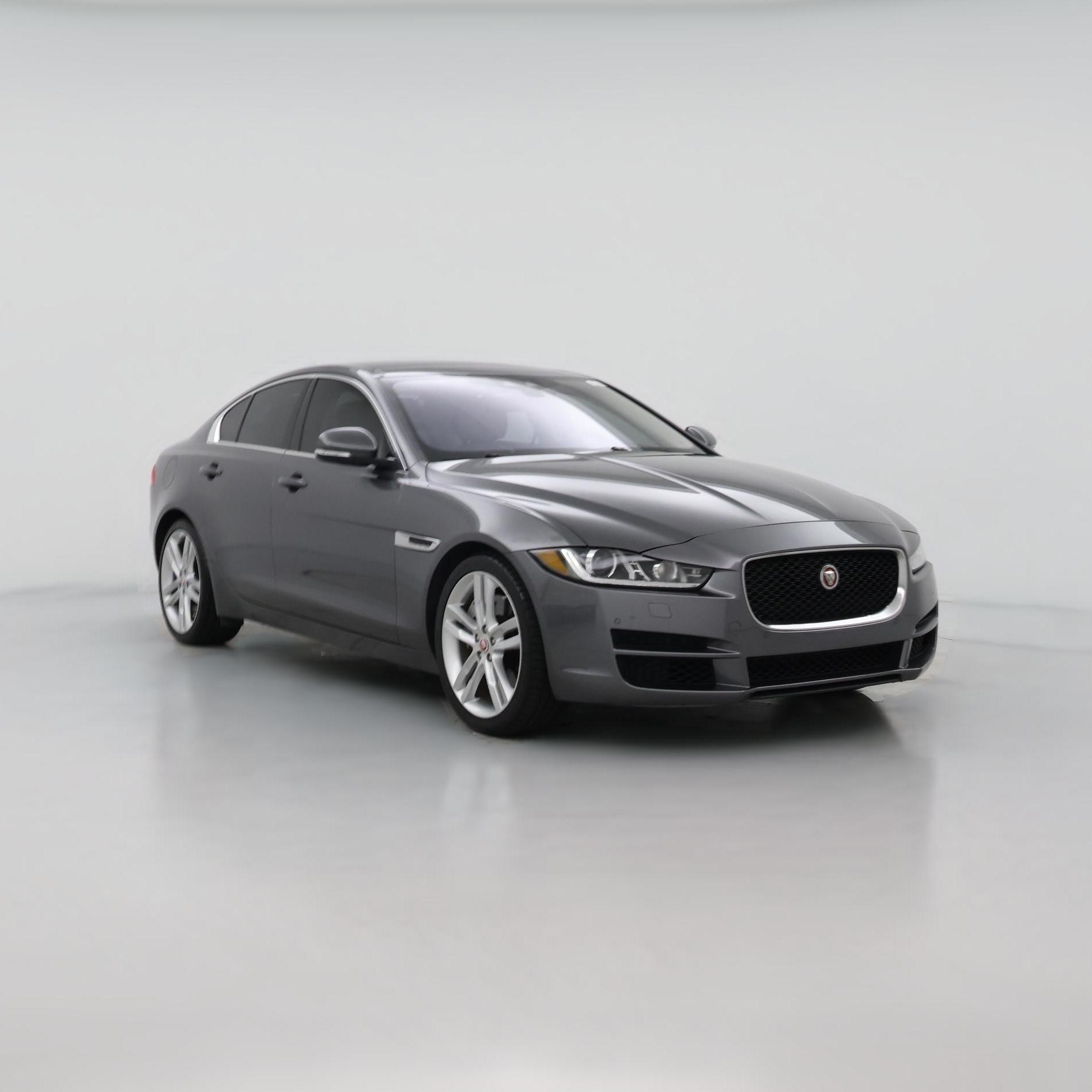 Thumbnail: 2017 Jaguar XE - 1