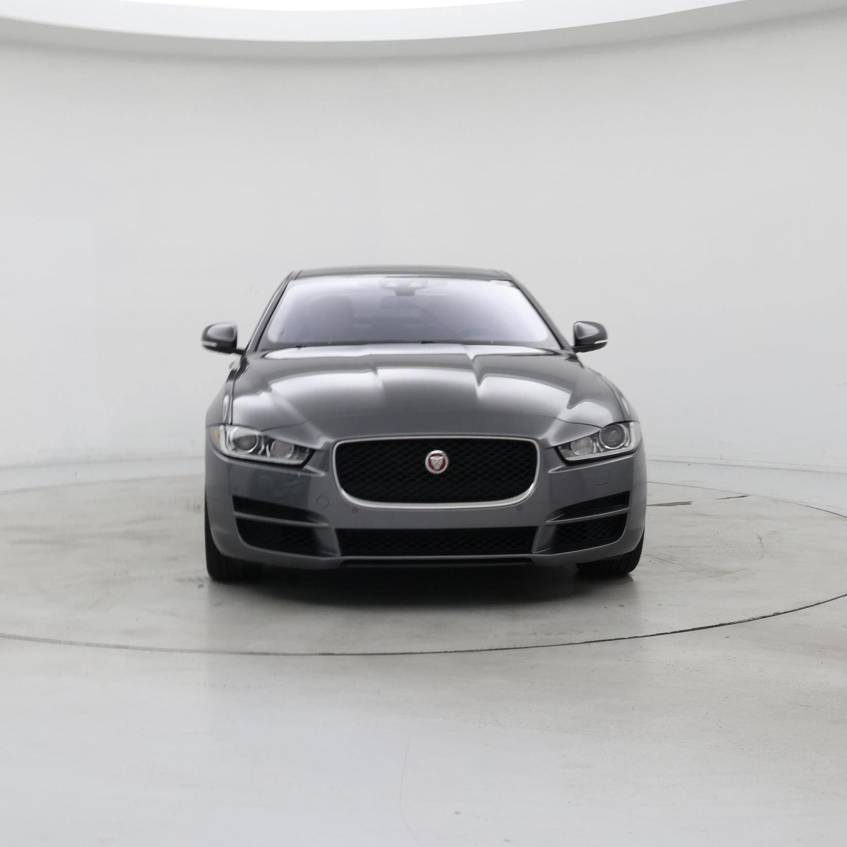 Thumbnail: 2017 Jaguar XE - 5